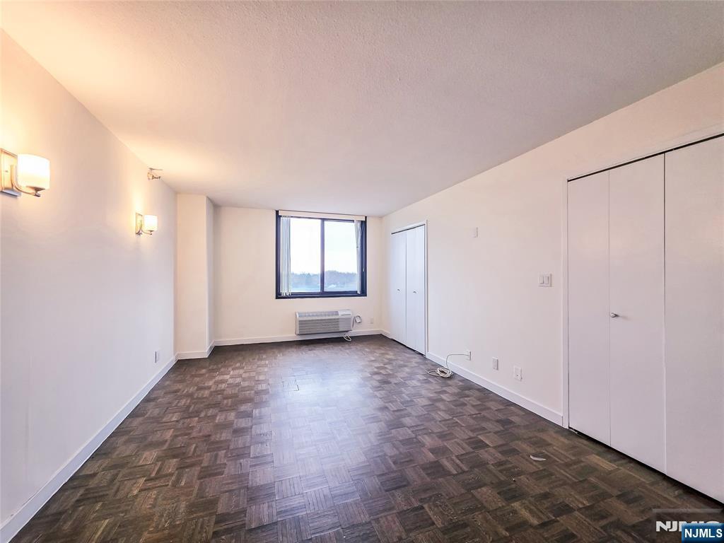 1265 15th Street 8G