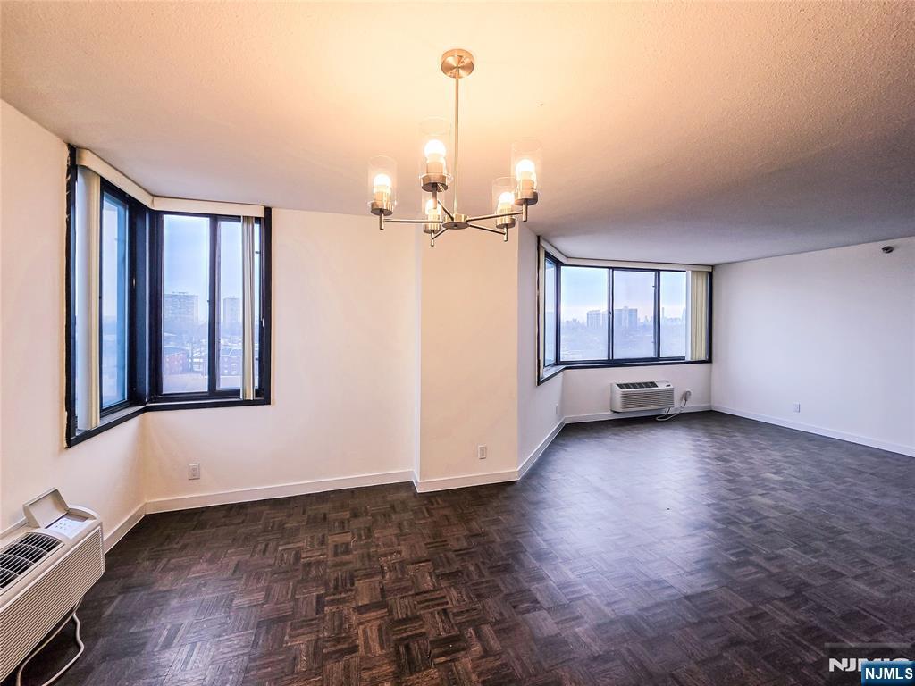 1265 15th Street 8G