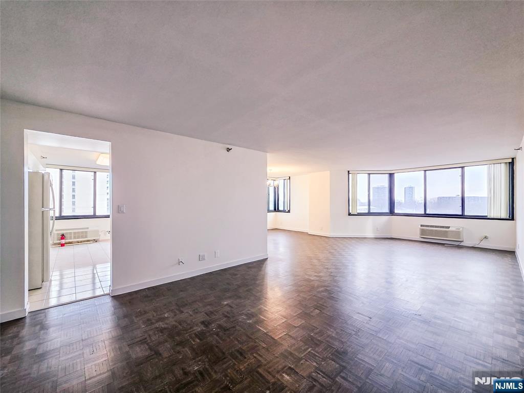 1265 15th Street 8G