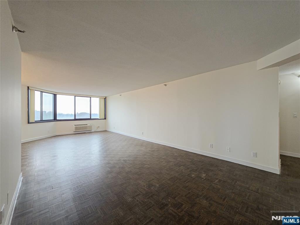 1265 15th Street 8G