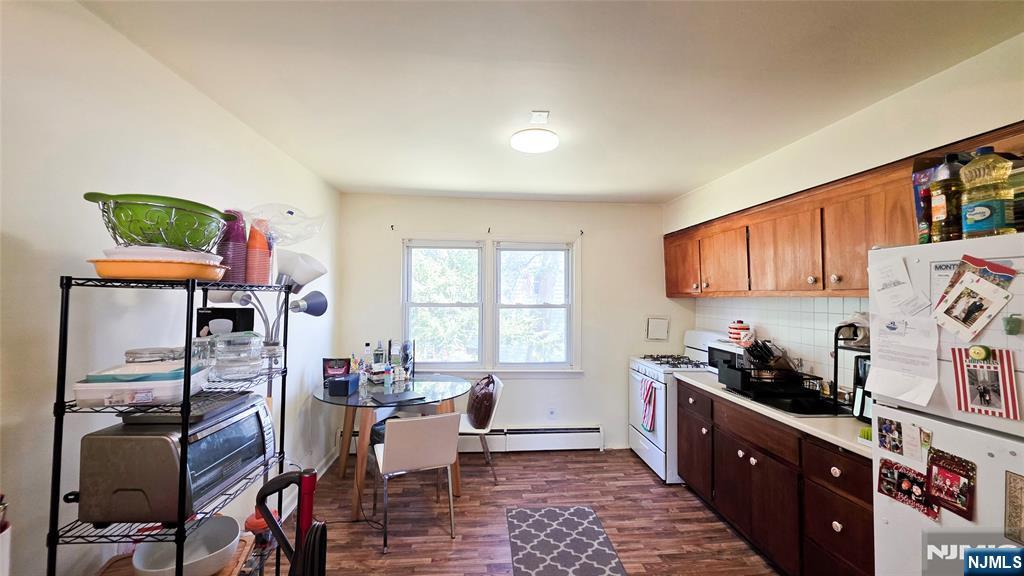 16 Belmont Avenue 8