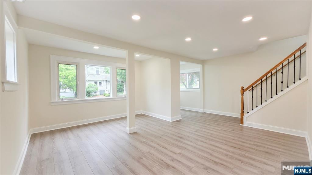 564 Maple Avenue