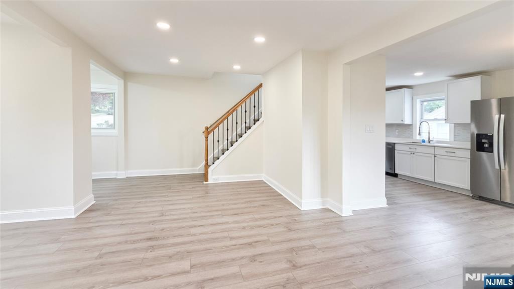 564 Maple Avenue