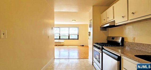 2348 Linwood Avenue 4M