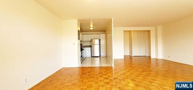 2348 Linwood Avenue 4M