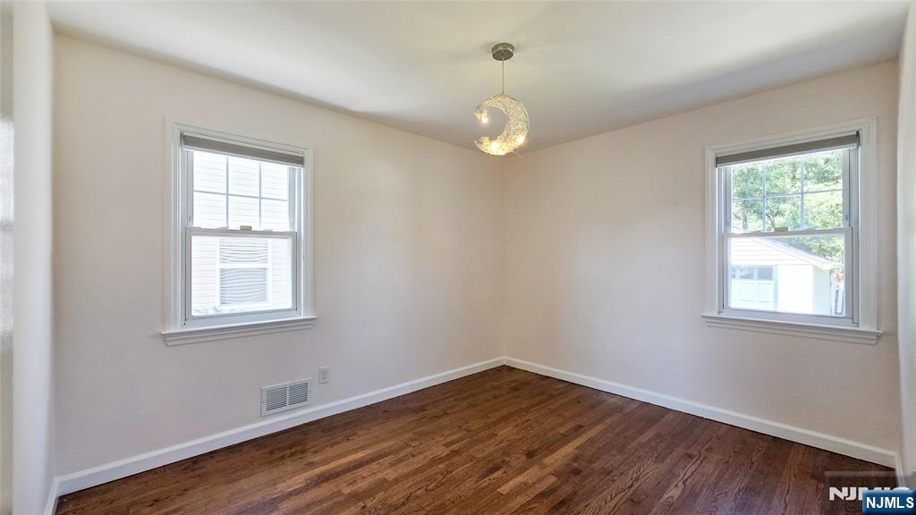 231 Linden Place