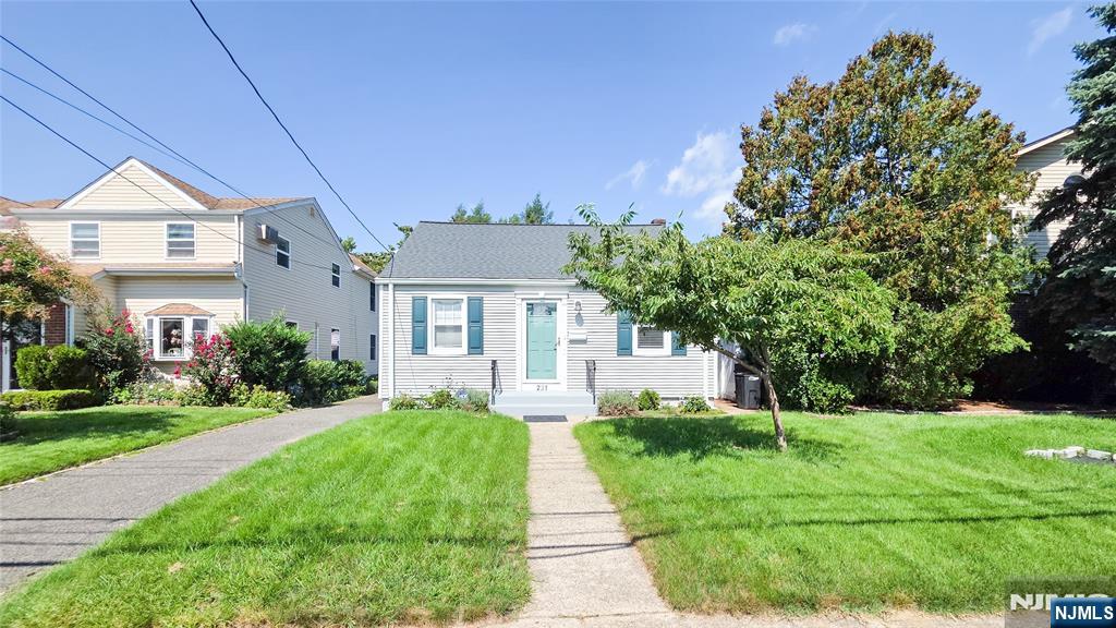 231 Linden Place