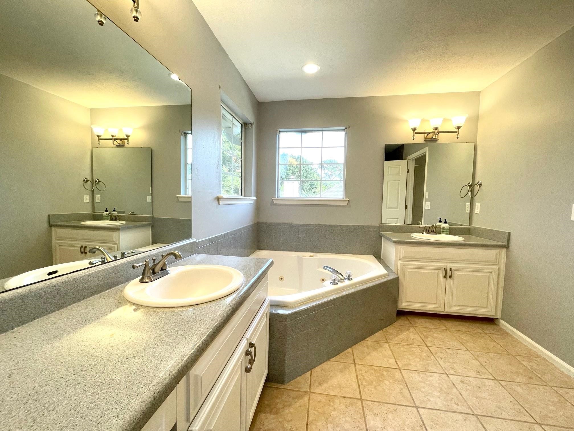 136 Sugar Plum Dr