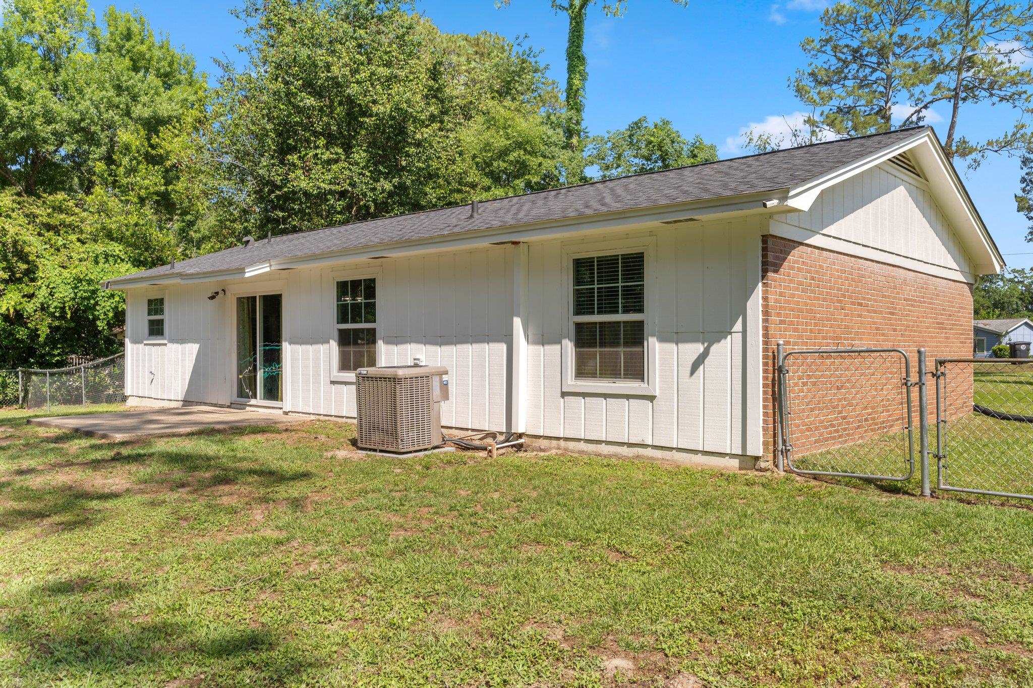 6812 Hill Gail Trl