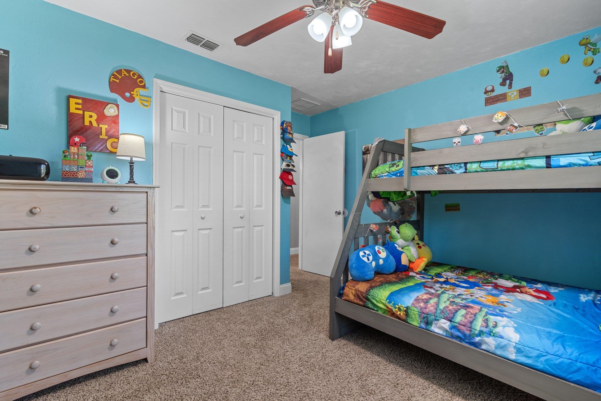 6812 Hill Gail Trl