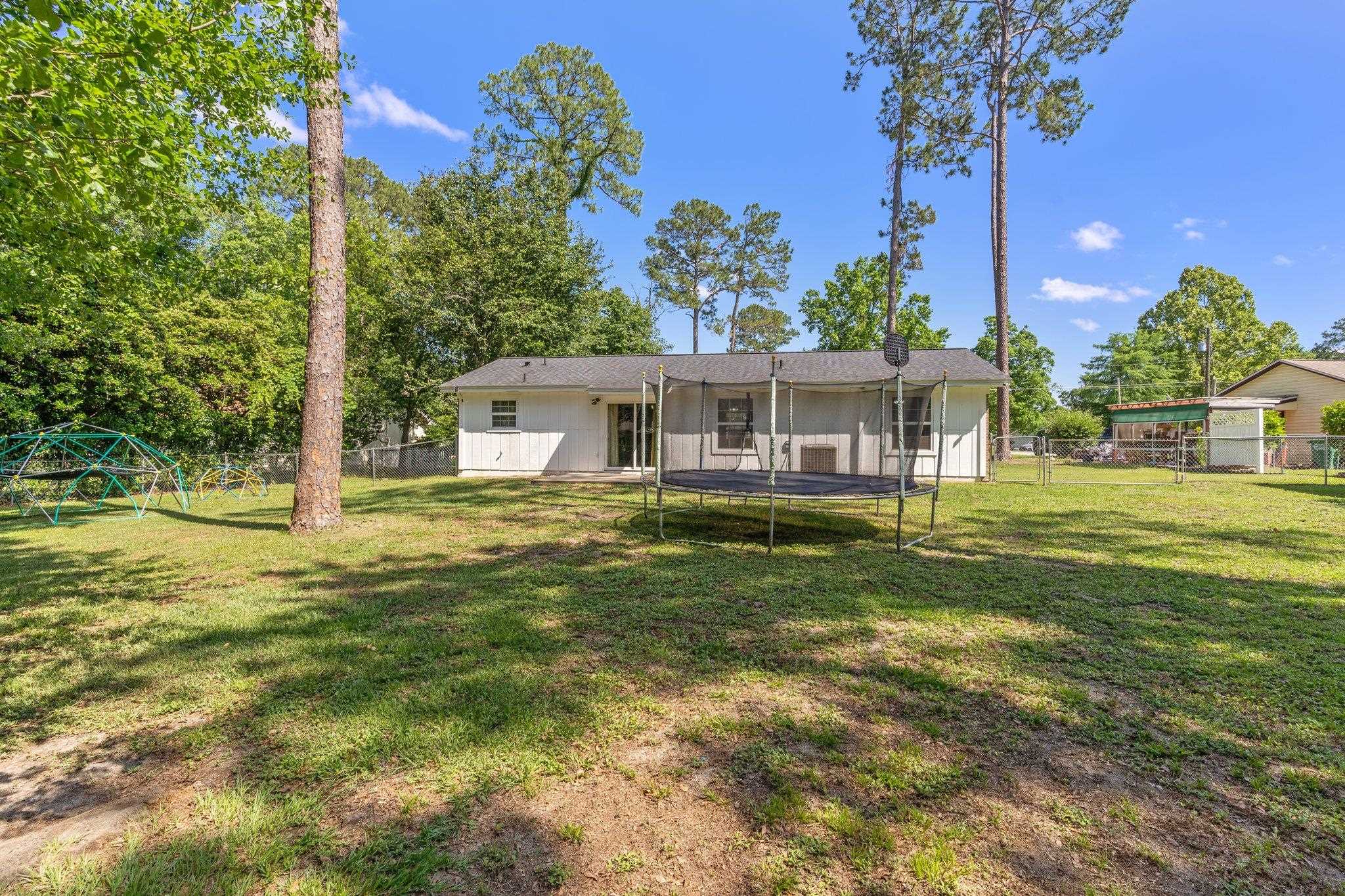 6812 Hill Gail Trl
