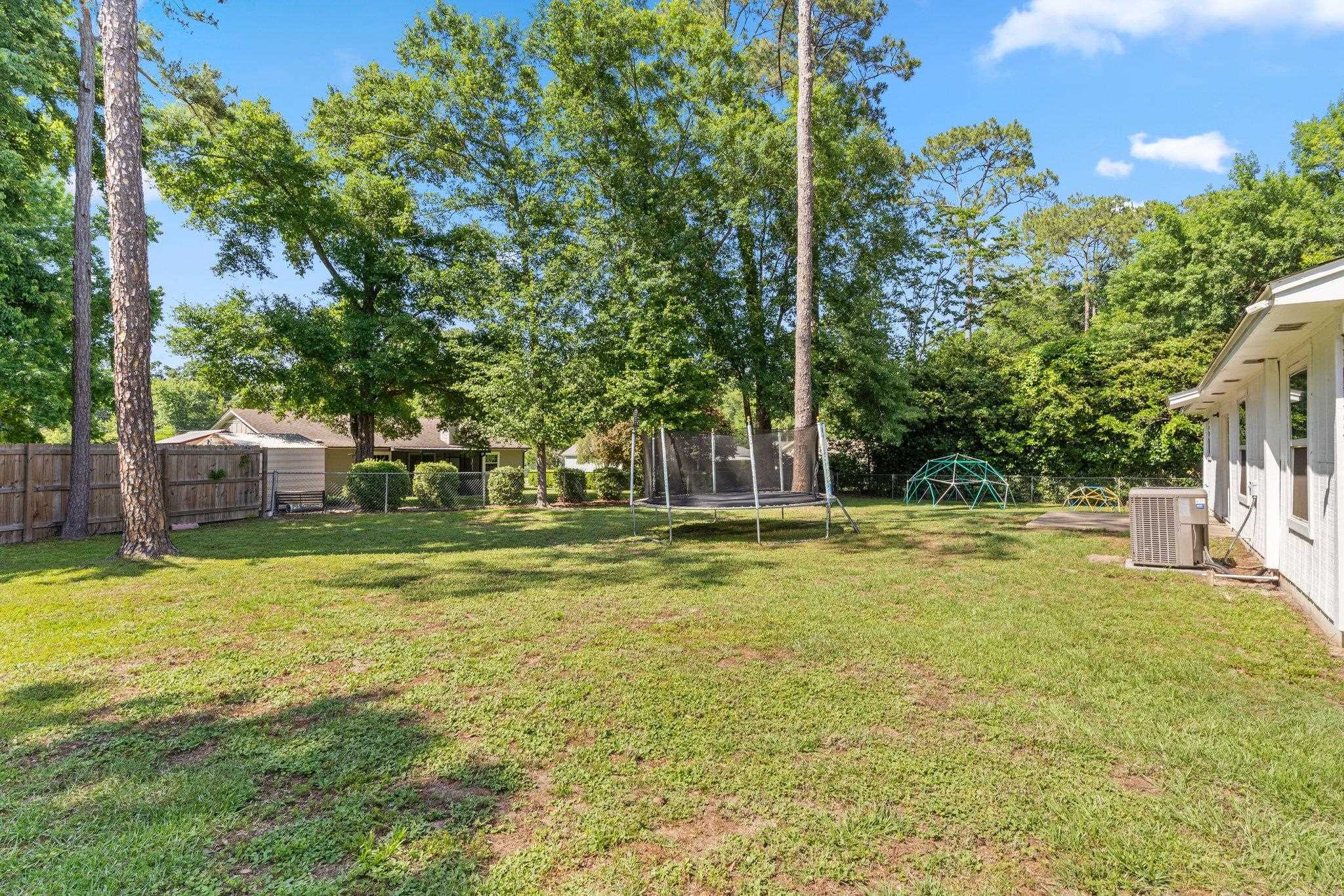 6812 Hill Gail Trl