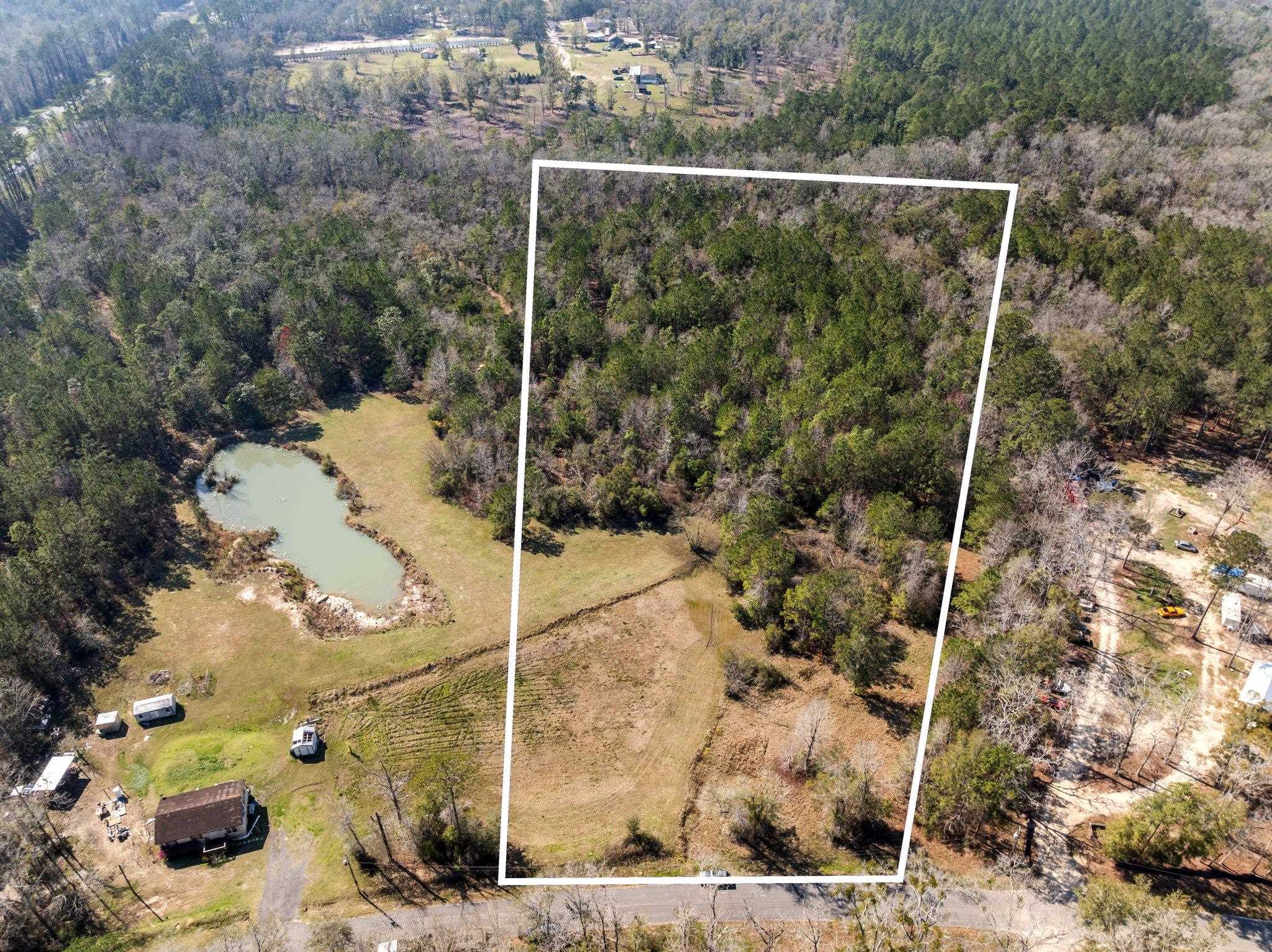 402 Mistletoe Lane