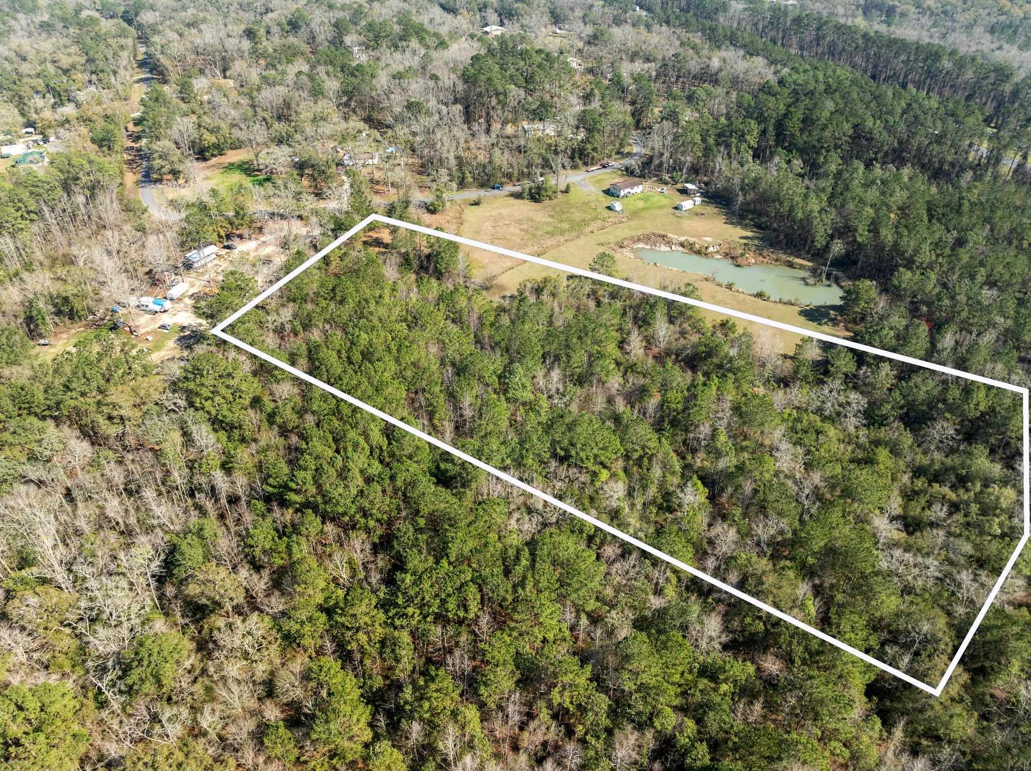 402 Mistletoe Lane