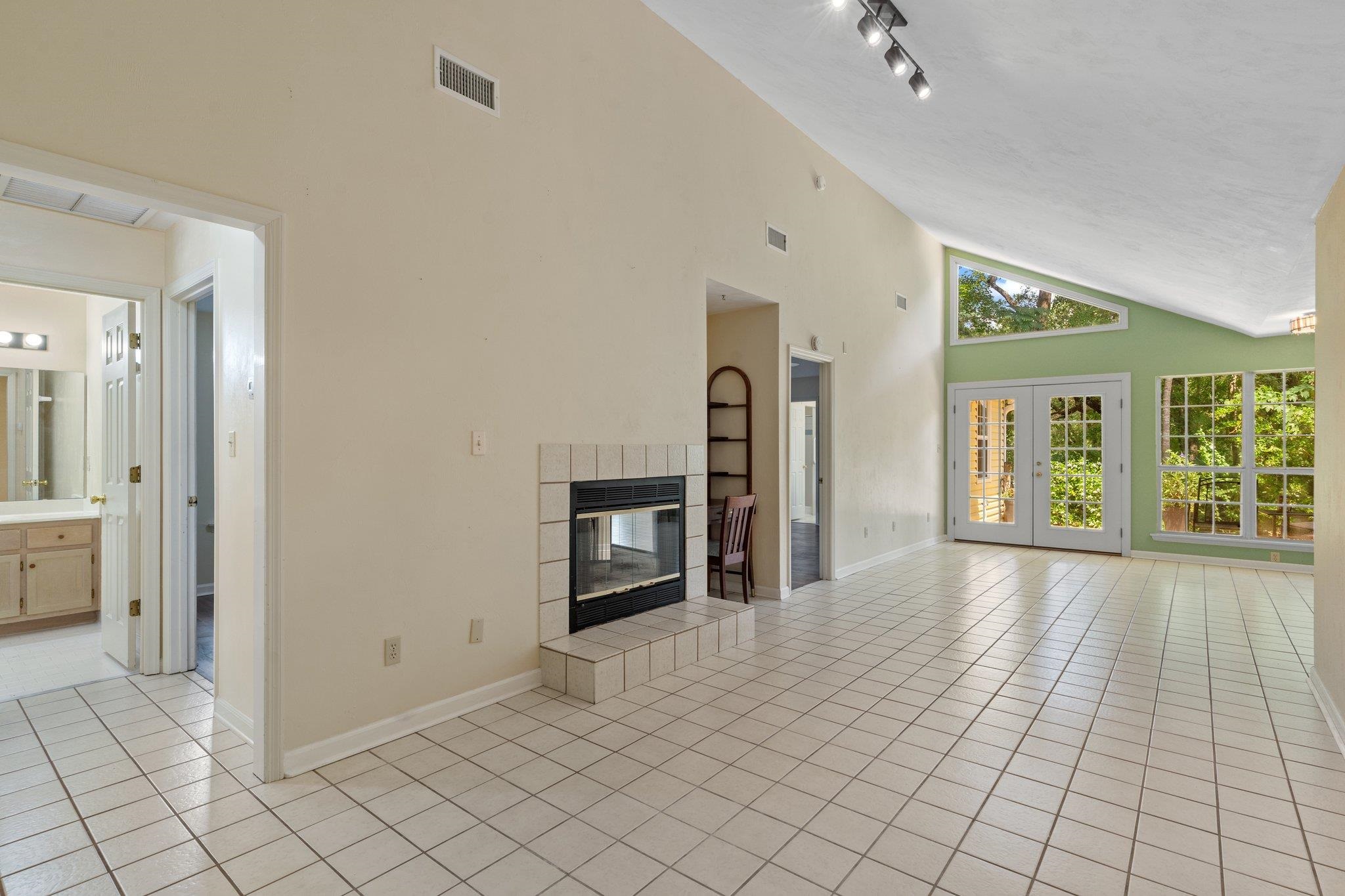 2632 Nantucket Lane
