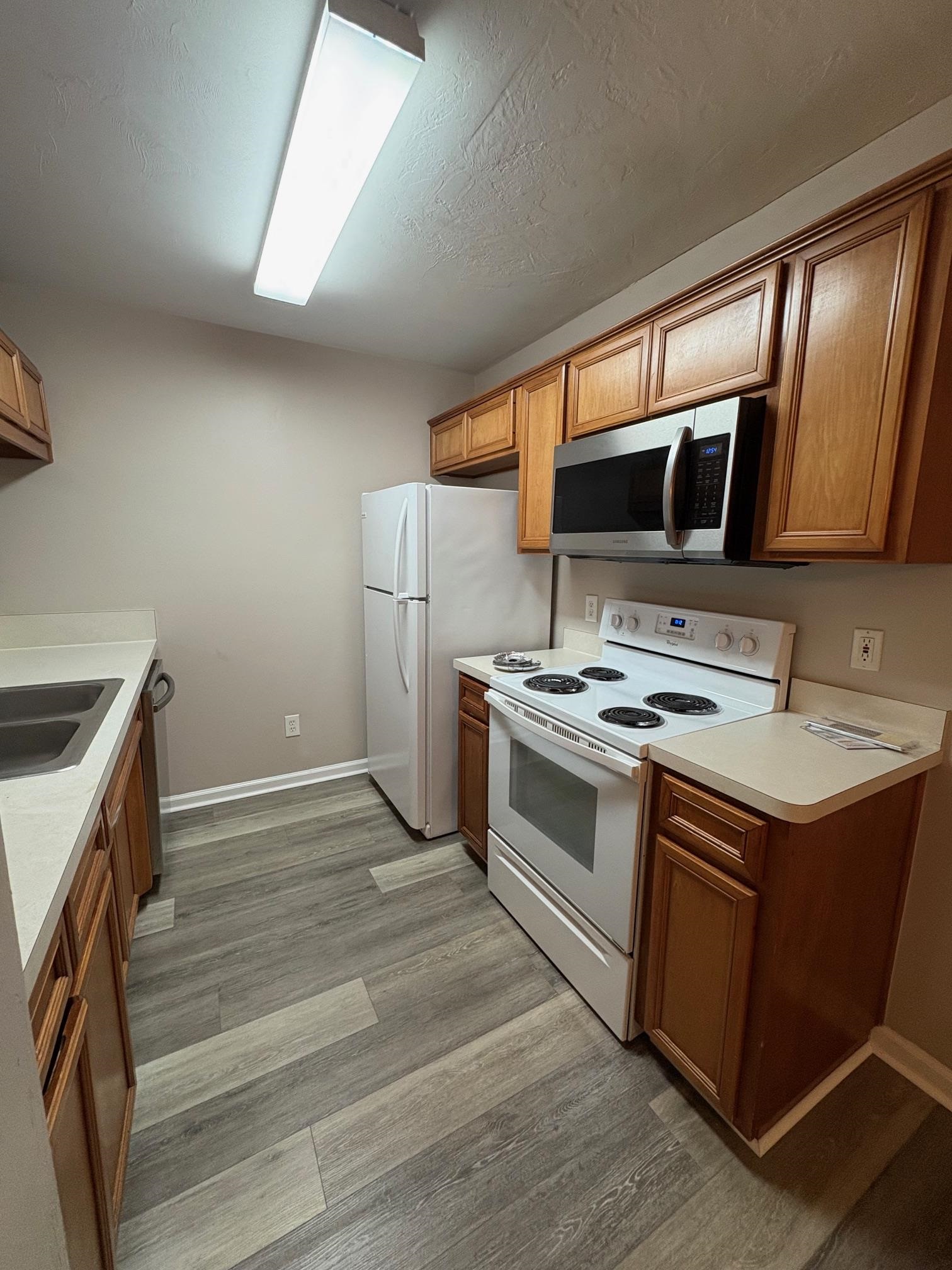 2525 Hartsfield Road Unit: 9