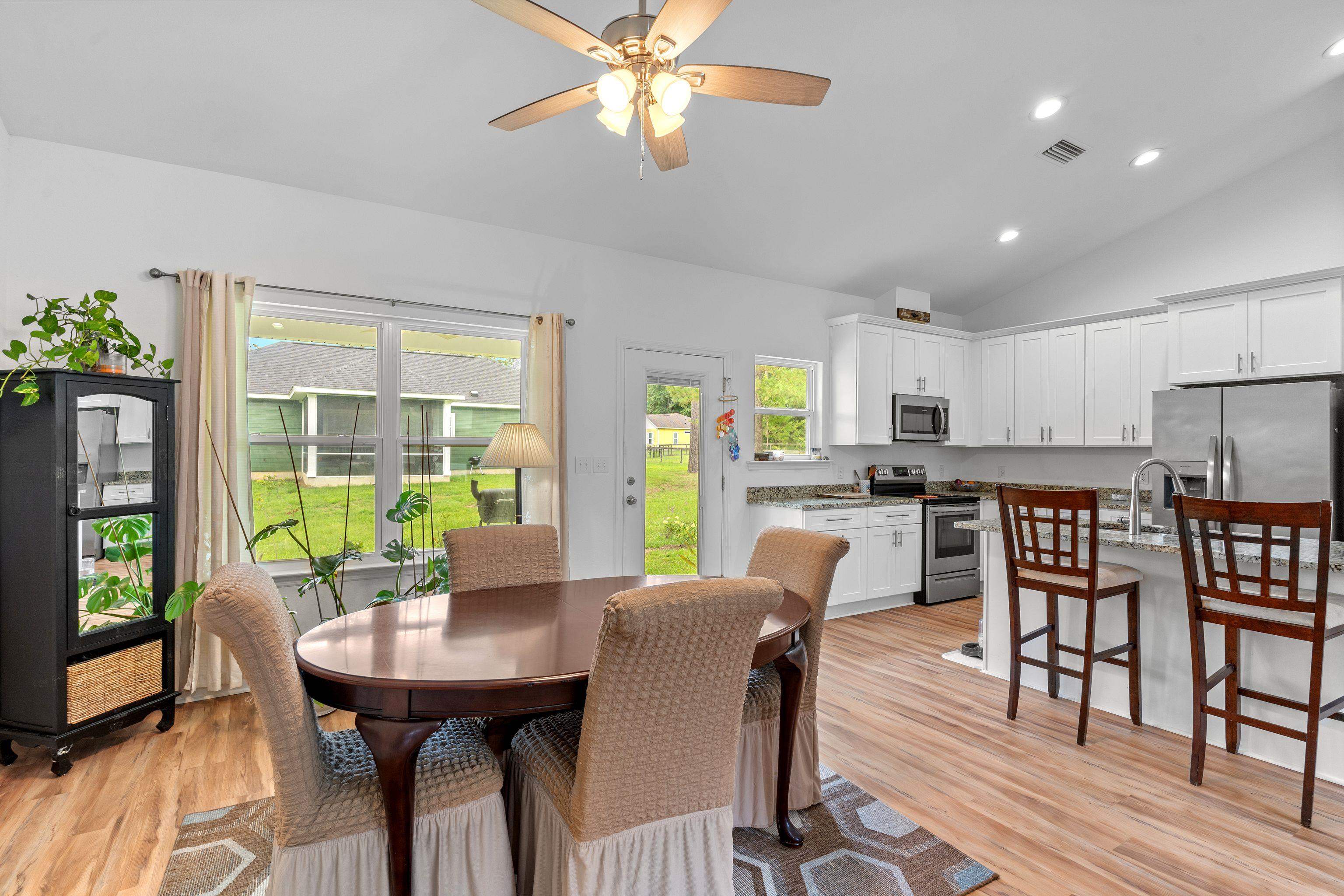 1530 Sweetbay Court