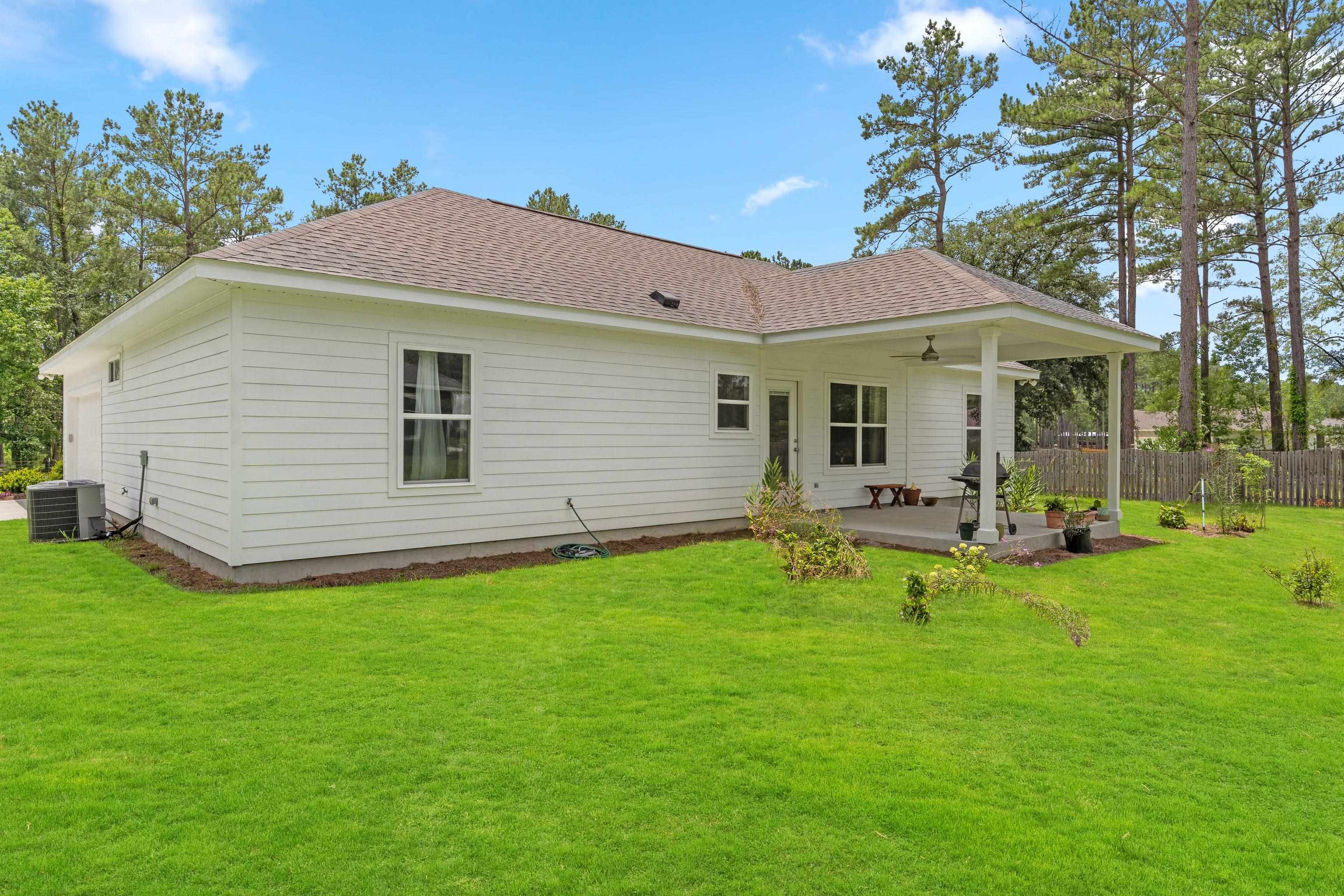 1530 Sweetbay Court