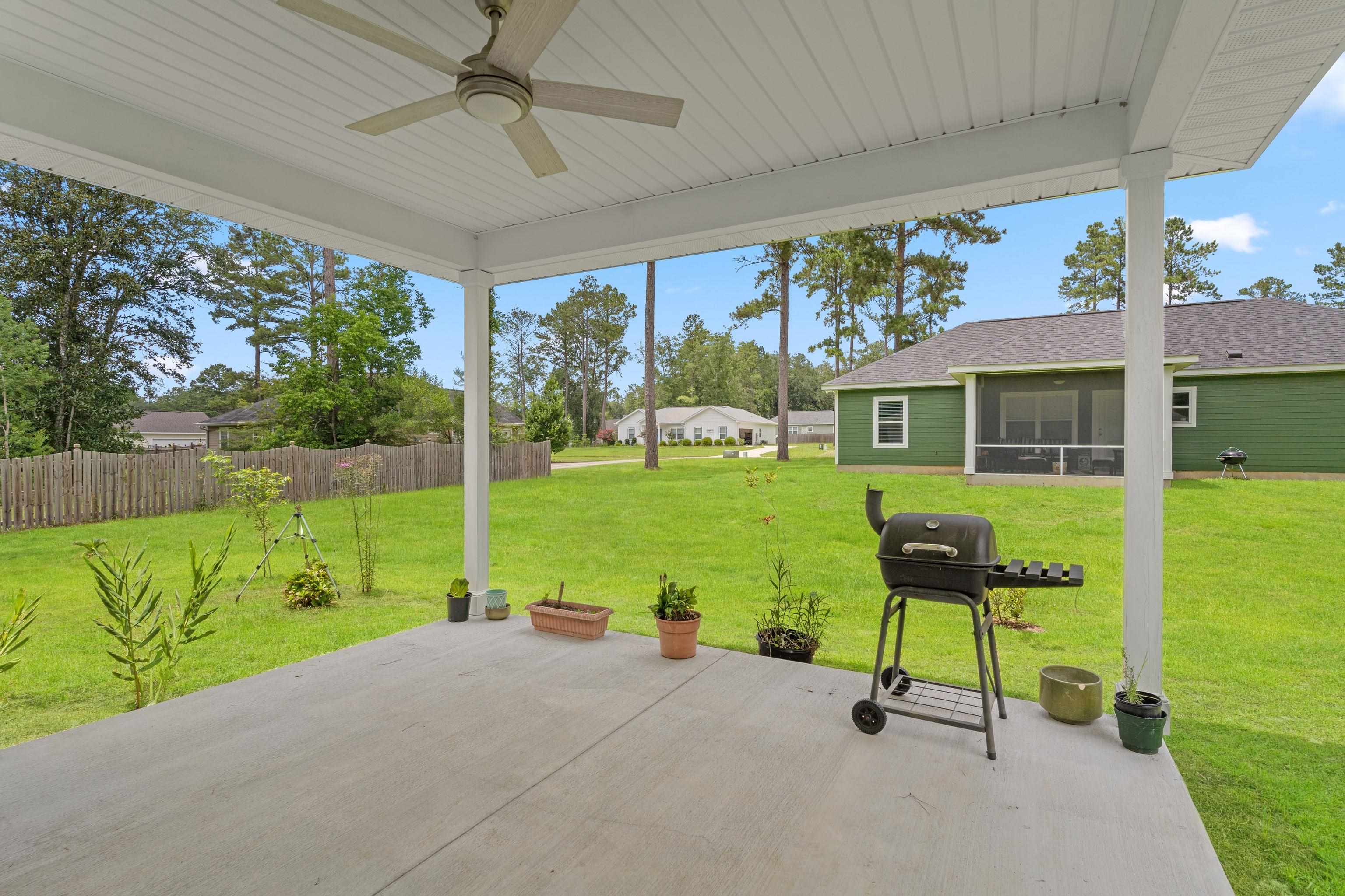 1530 Sweetbay Court