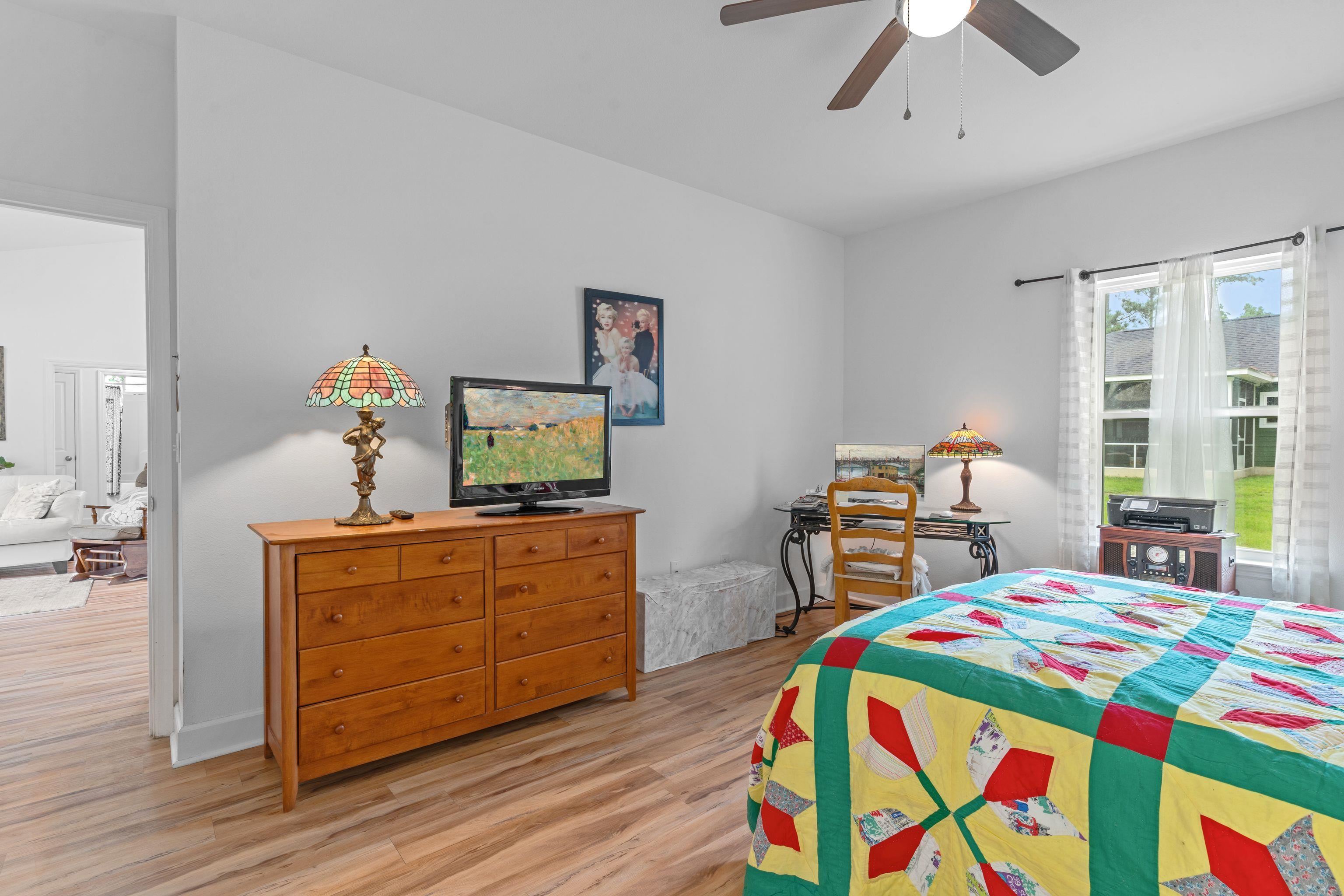 1530 Sweetbay Court