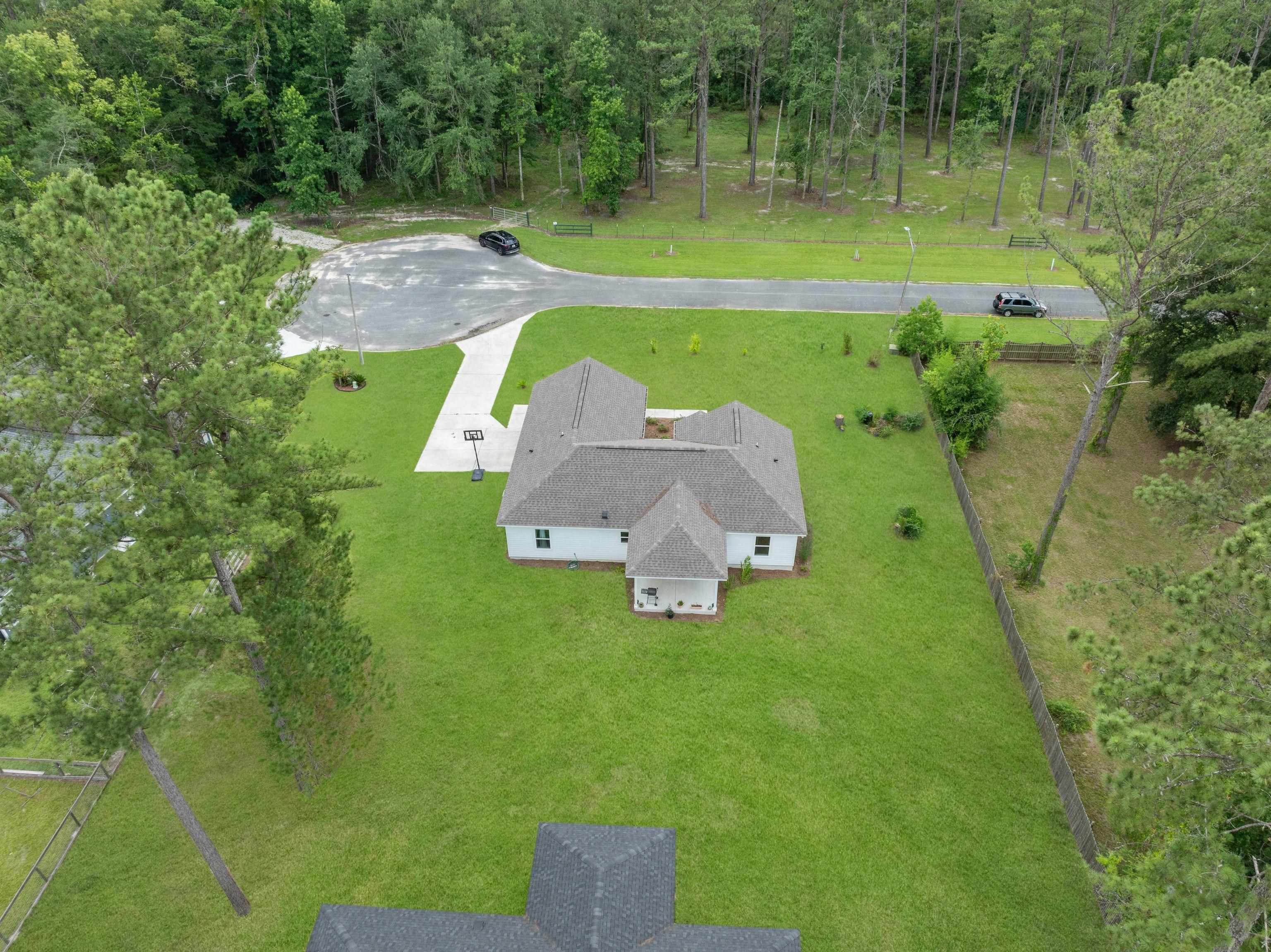 1530 Sweetbay Court
