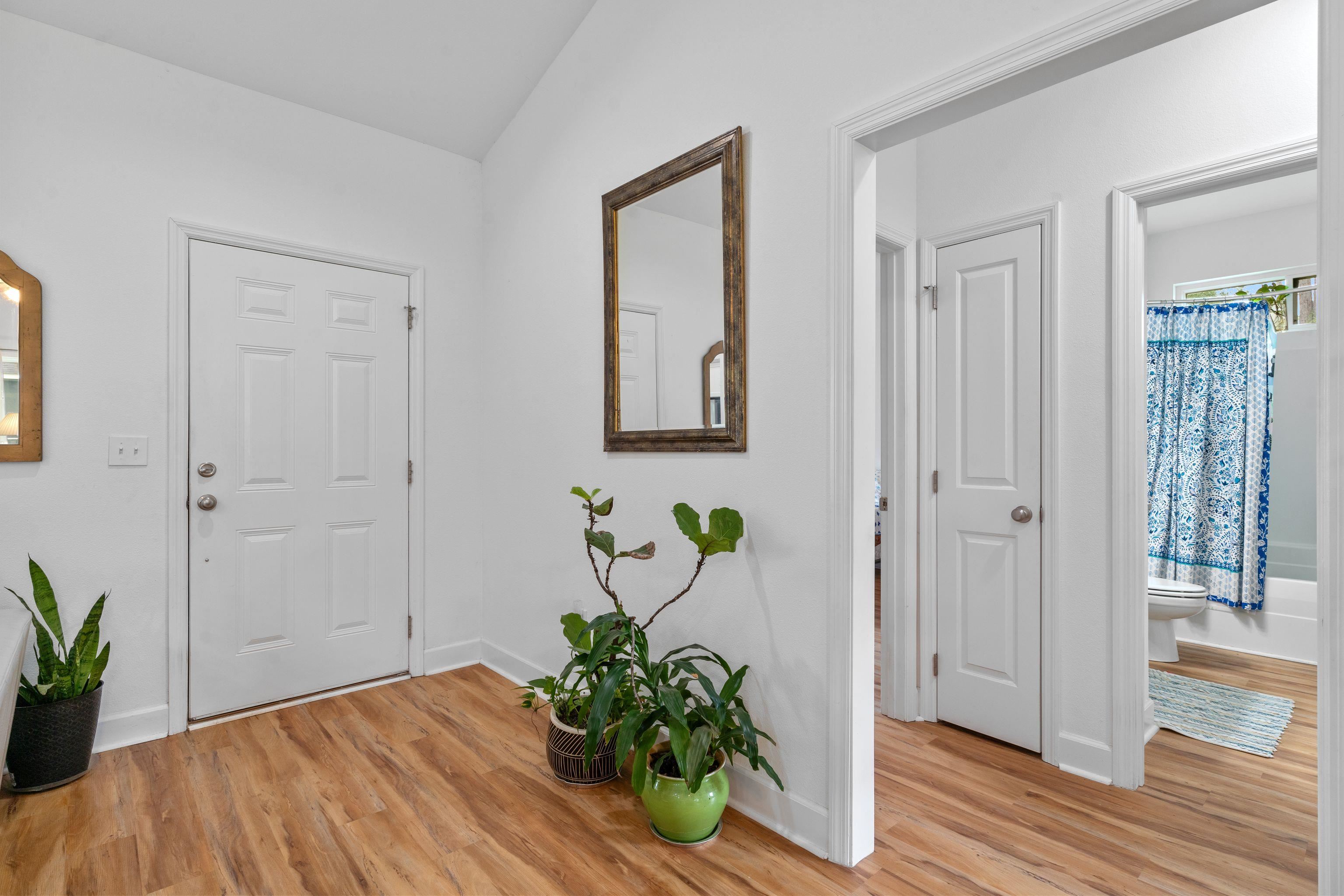 1530 Sweetbay Court
