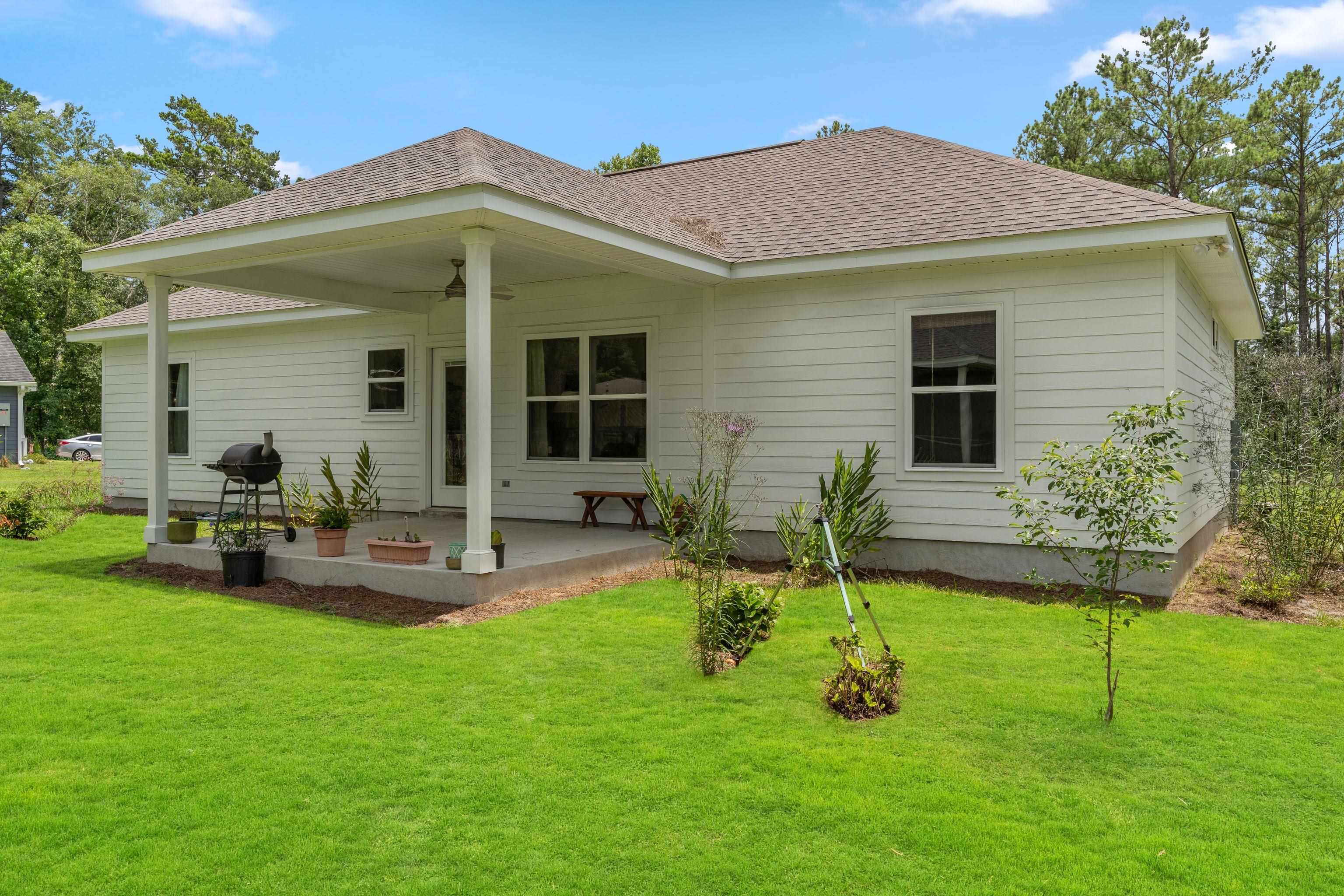 1530 Sweetbay Court