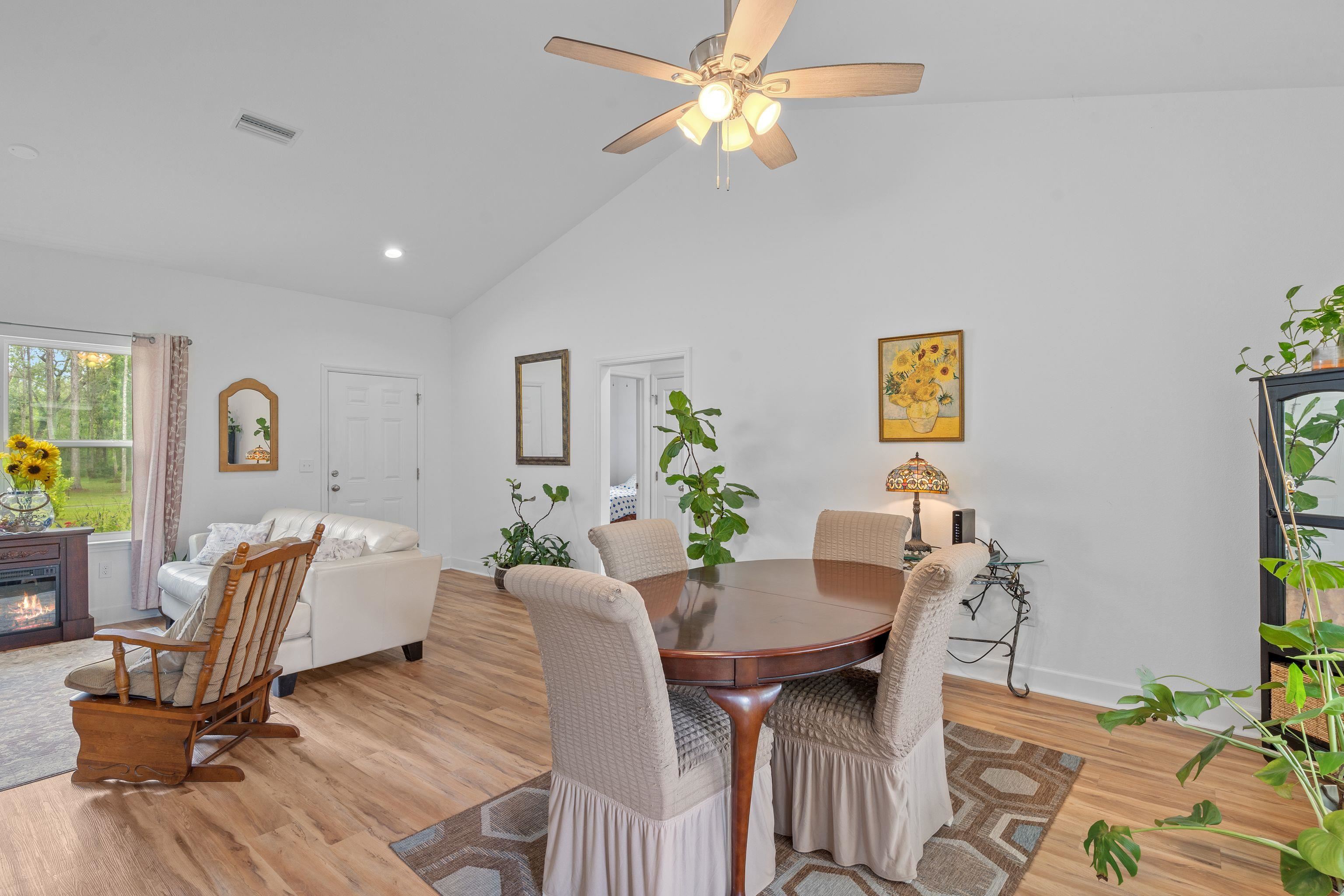 1530 Sweetbay Court