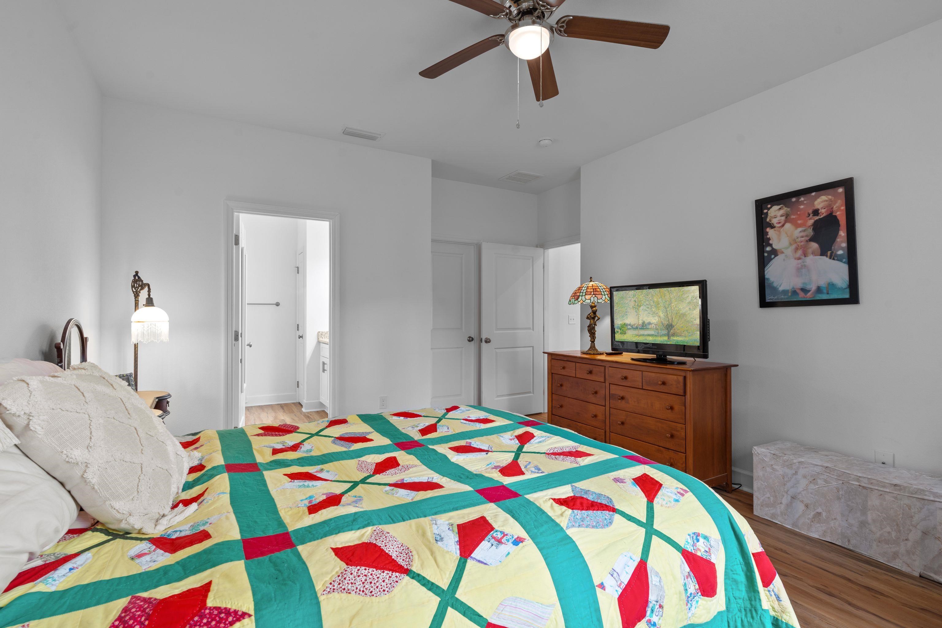 1530 Sweetbay Court