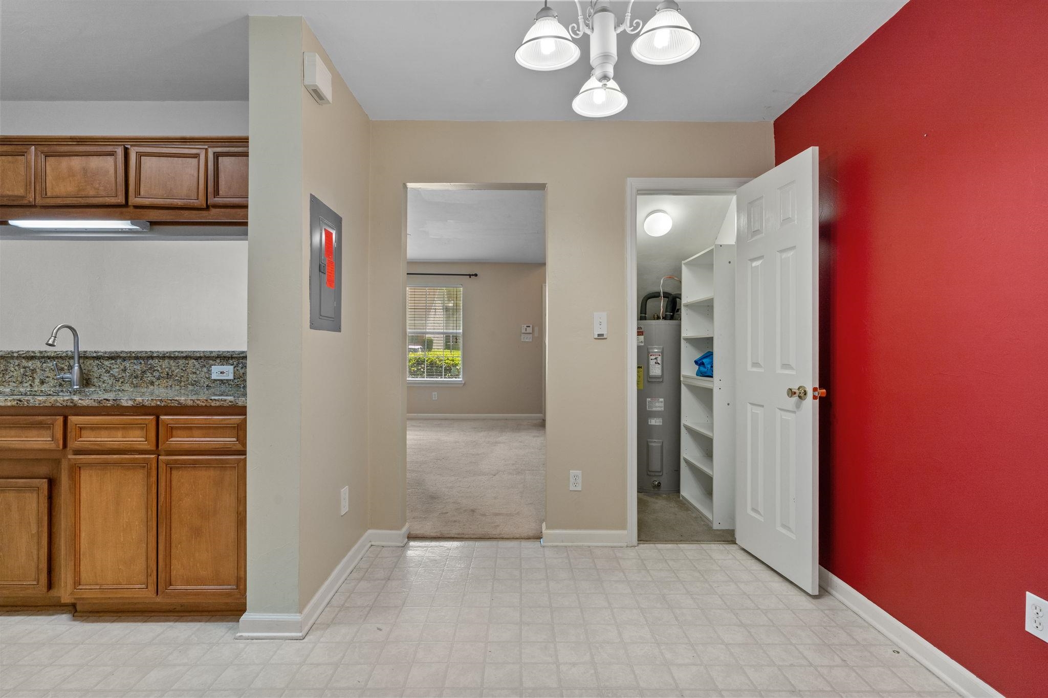 2525 Hartsfield Road Unit: 18