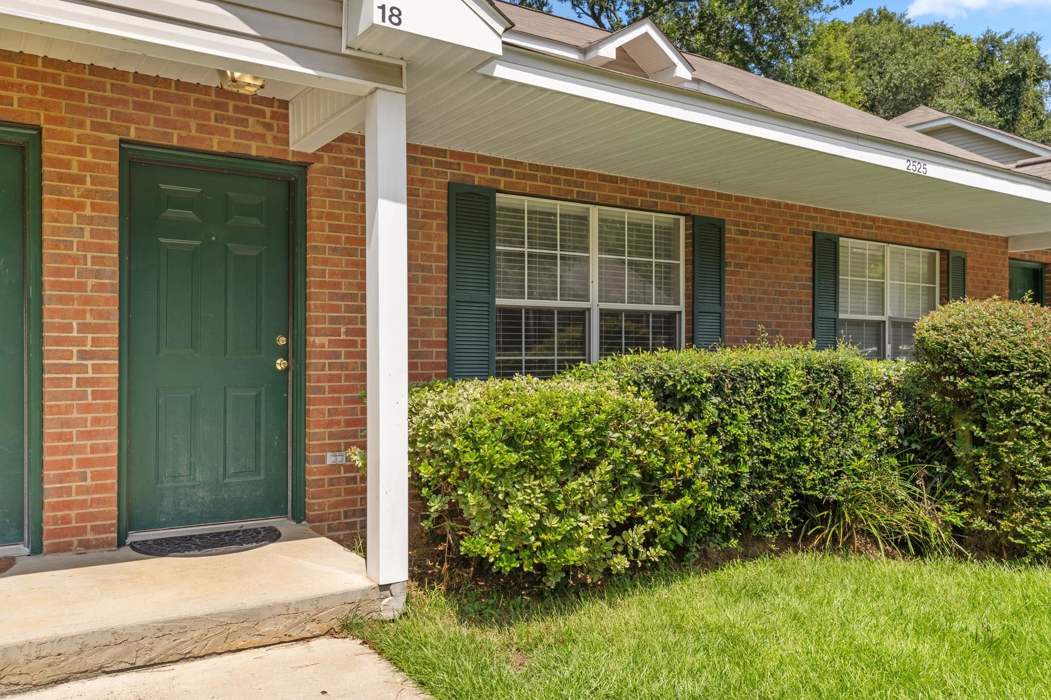2525 Hartsfield Road Unit: 18