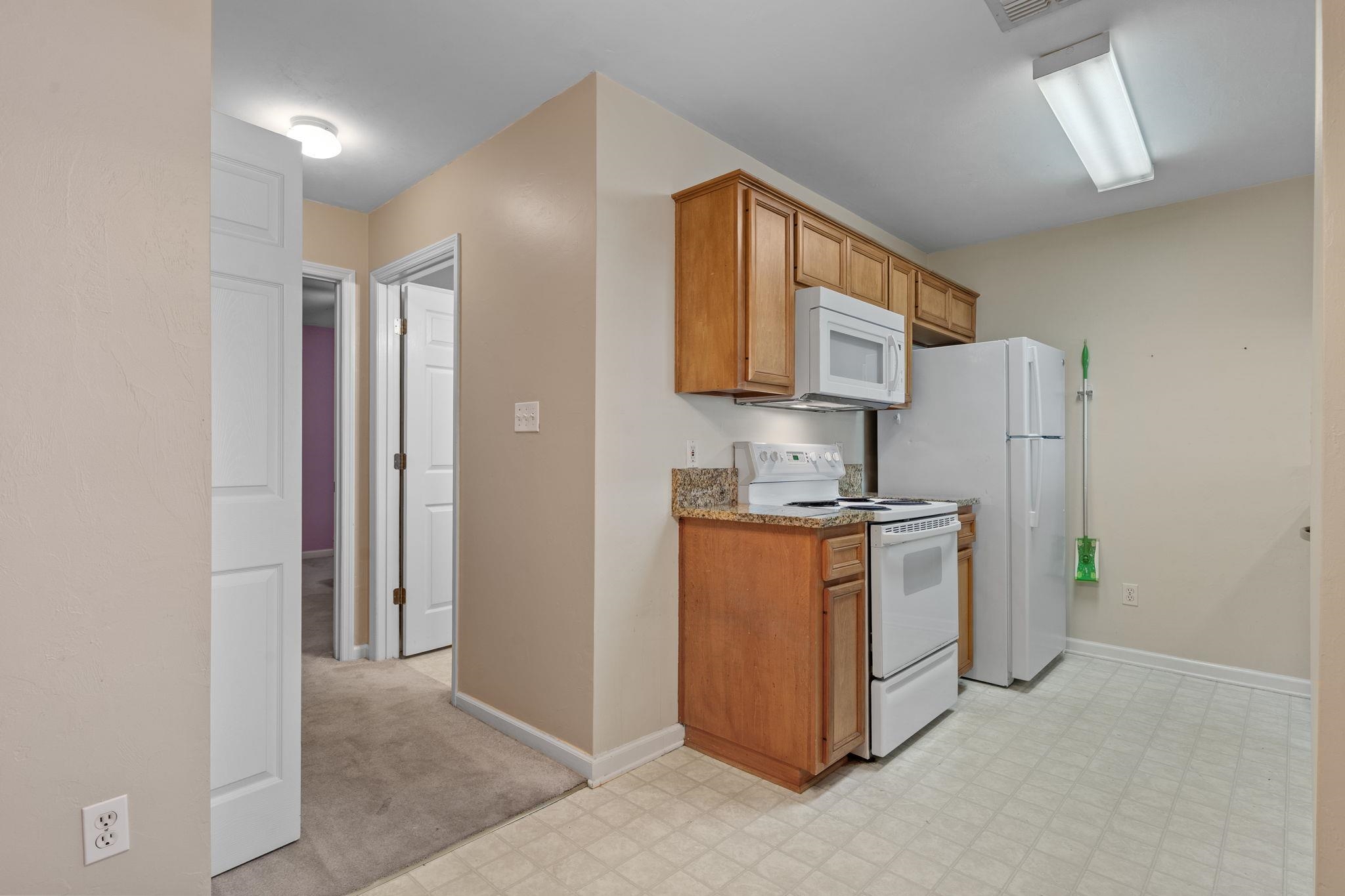 2525 Hartsfield Road Unit: 18
