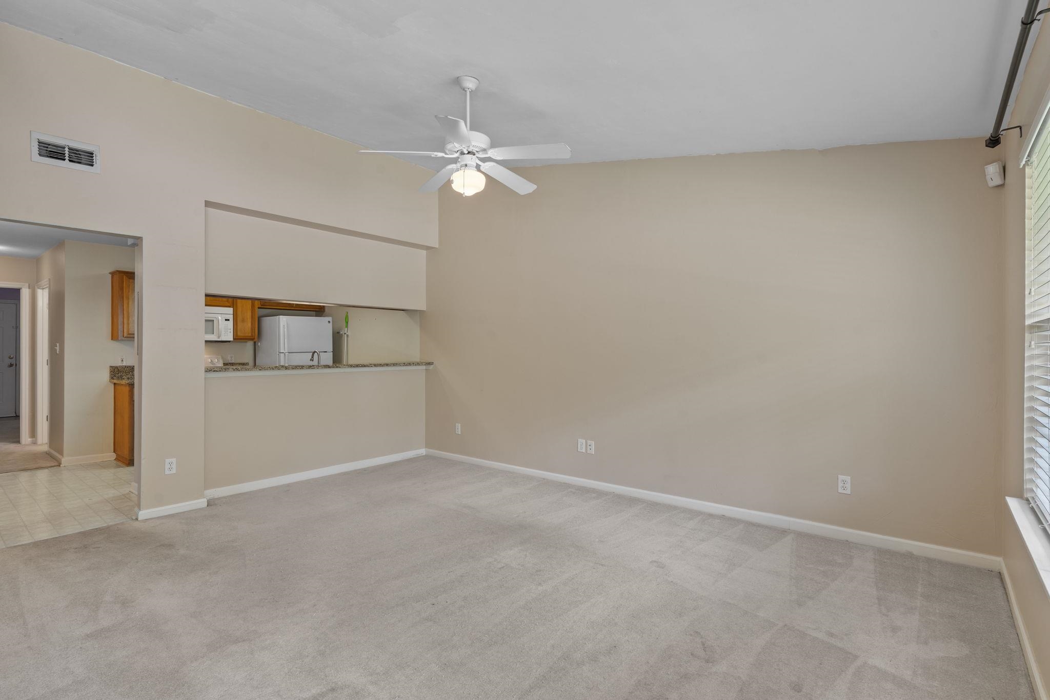 2525 Hartsfield Road Unit: 18