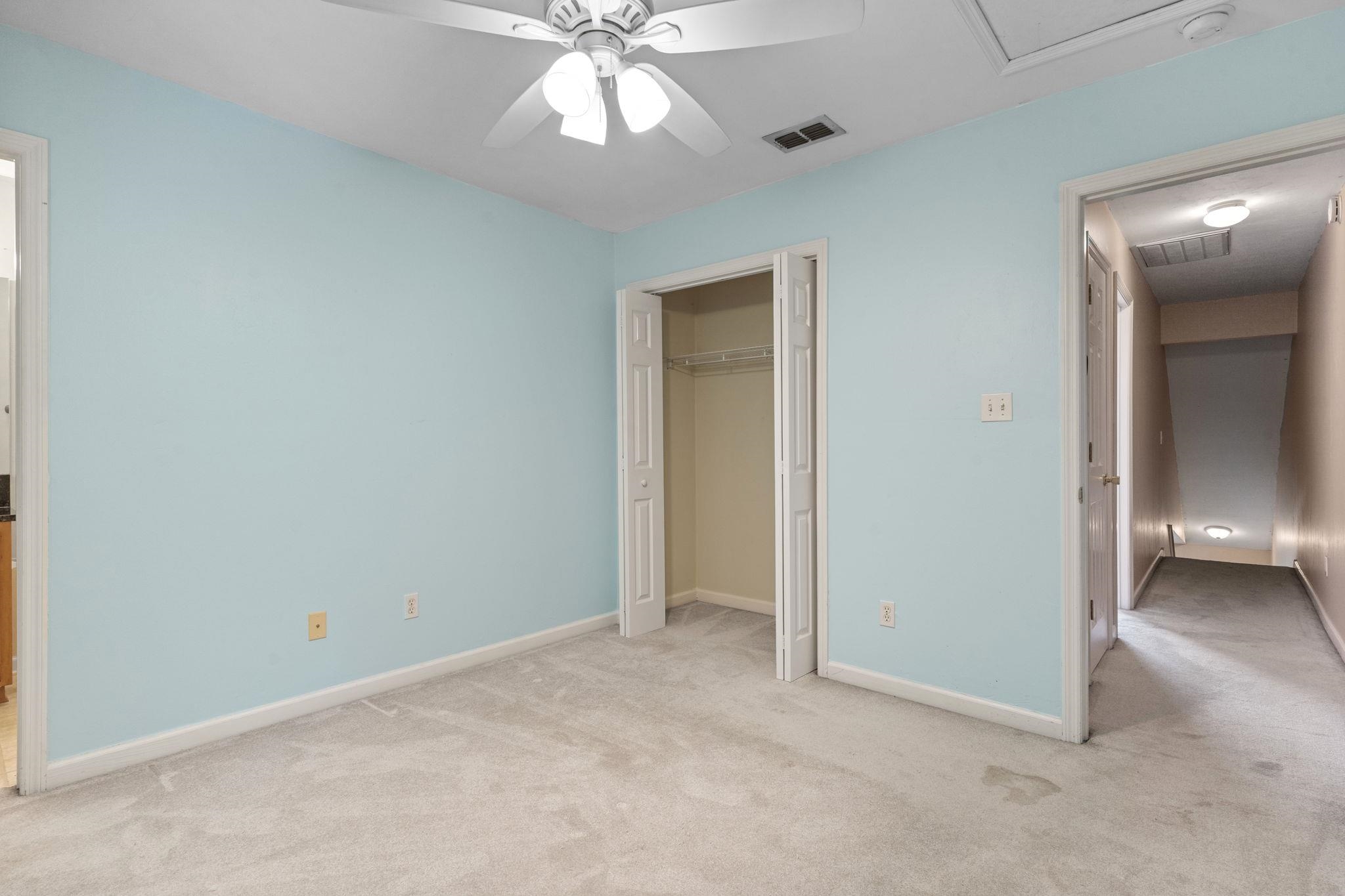 2525 Hartsfield Road Unit: 18