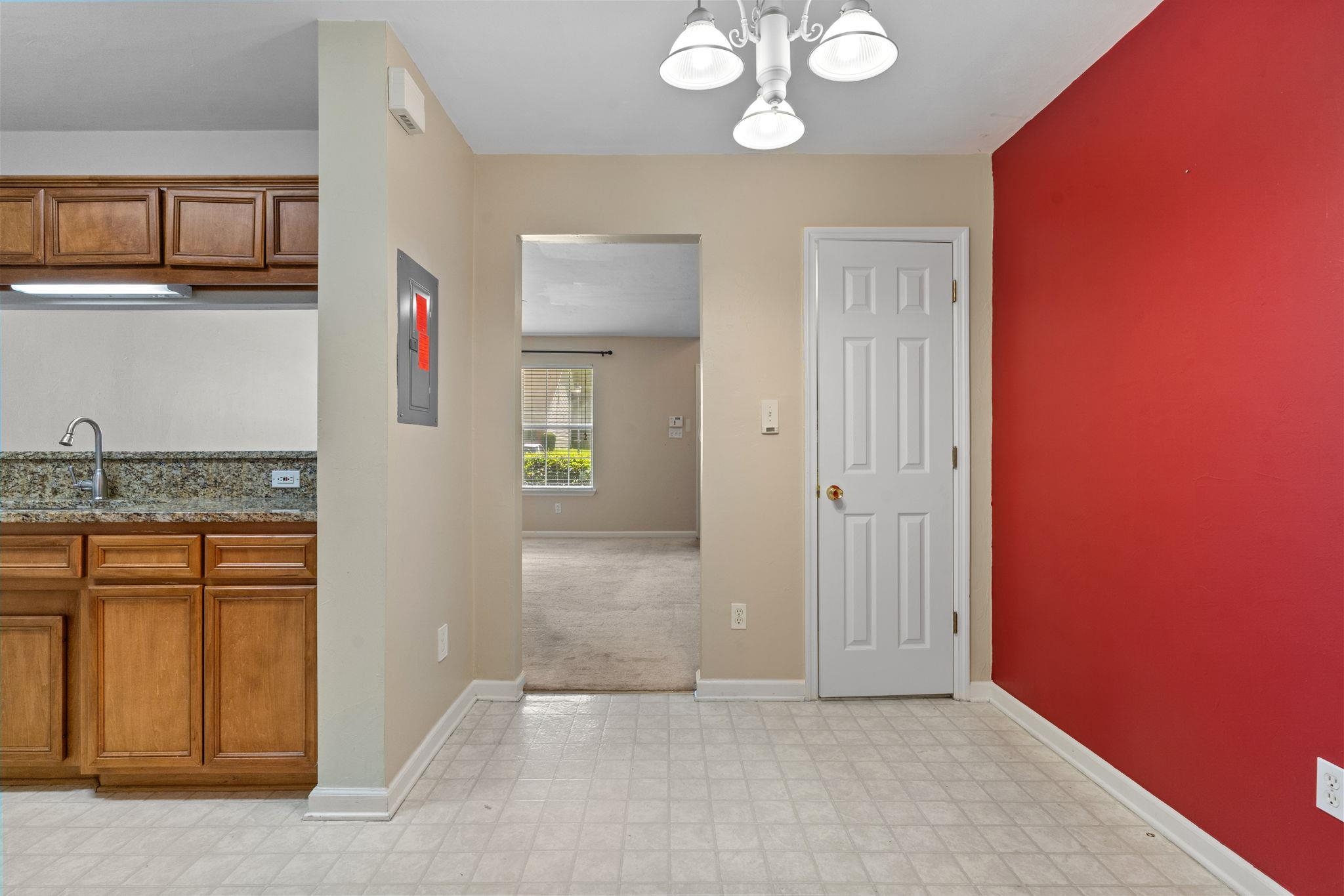 2525 Hartsfield Road Unit: 18