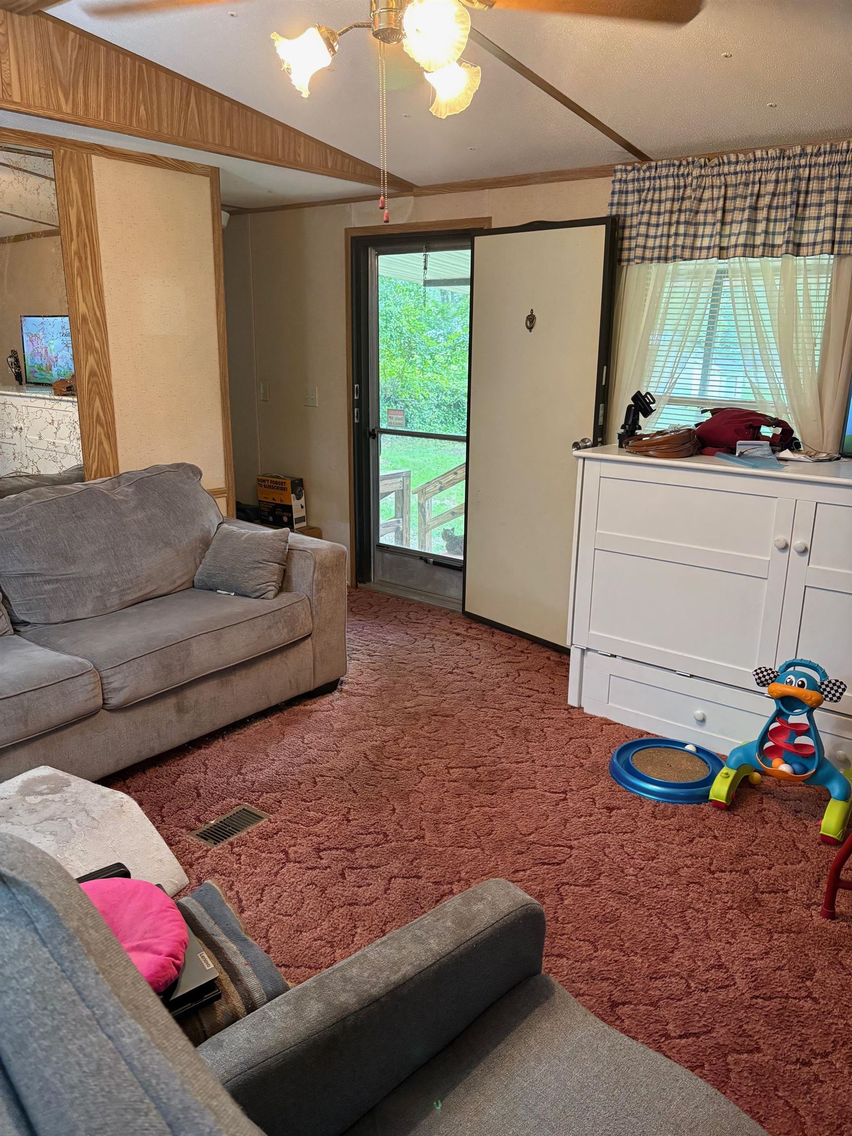 9047 Hardwood Lane