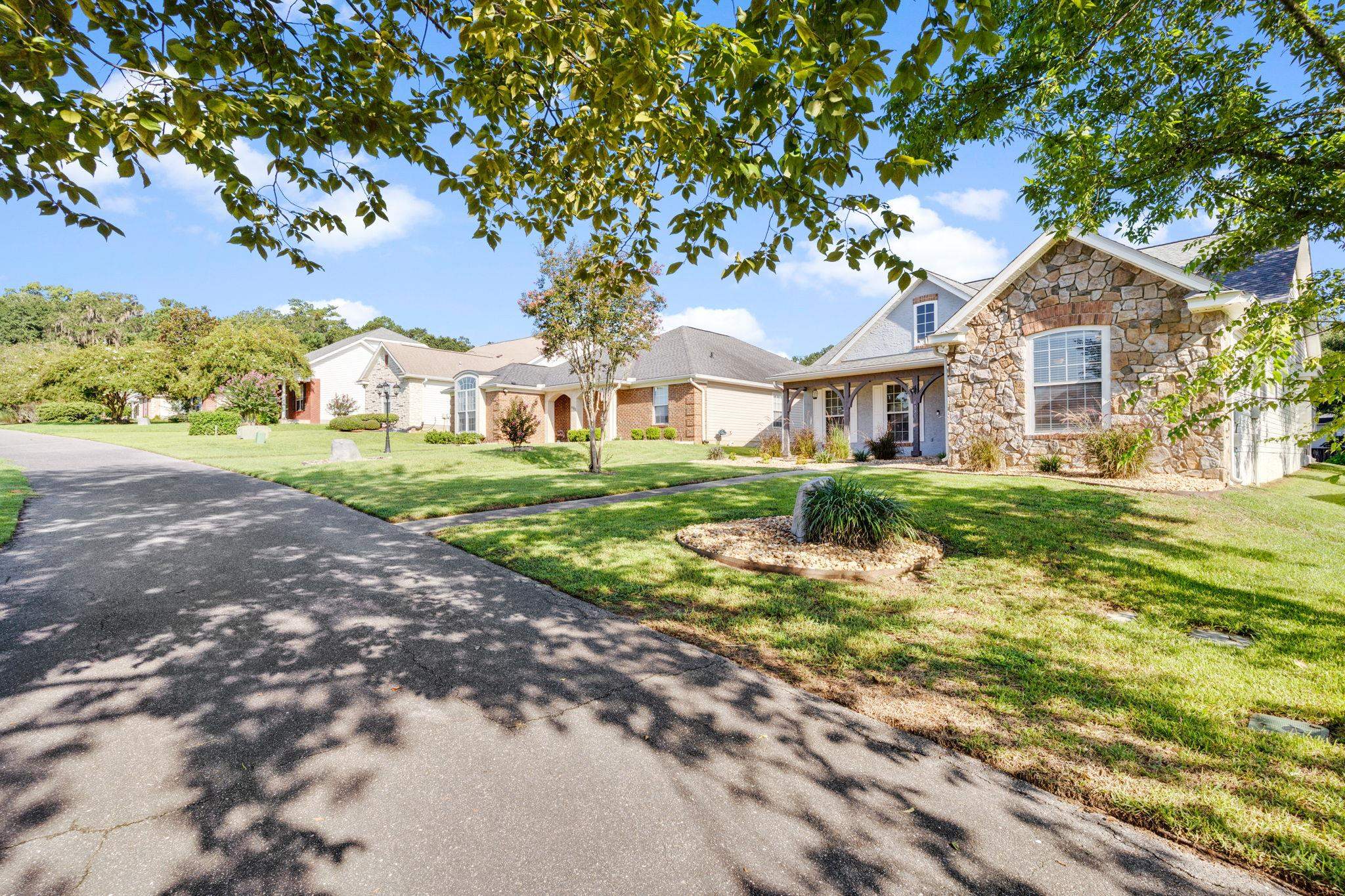 4886 Heritage Park Boulevard