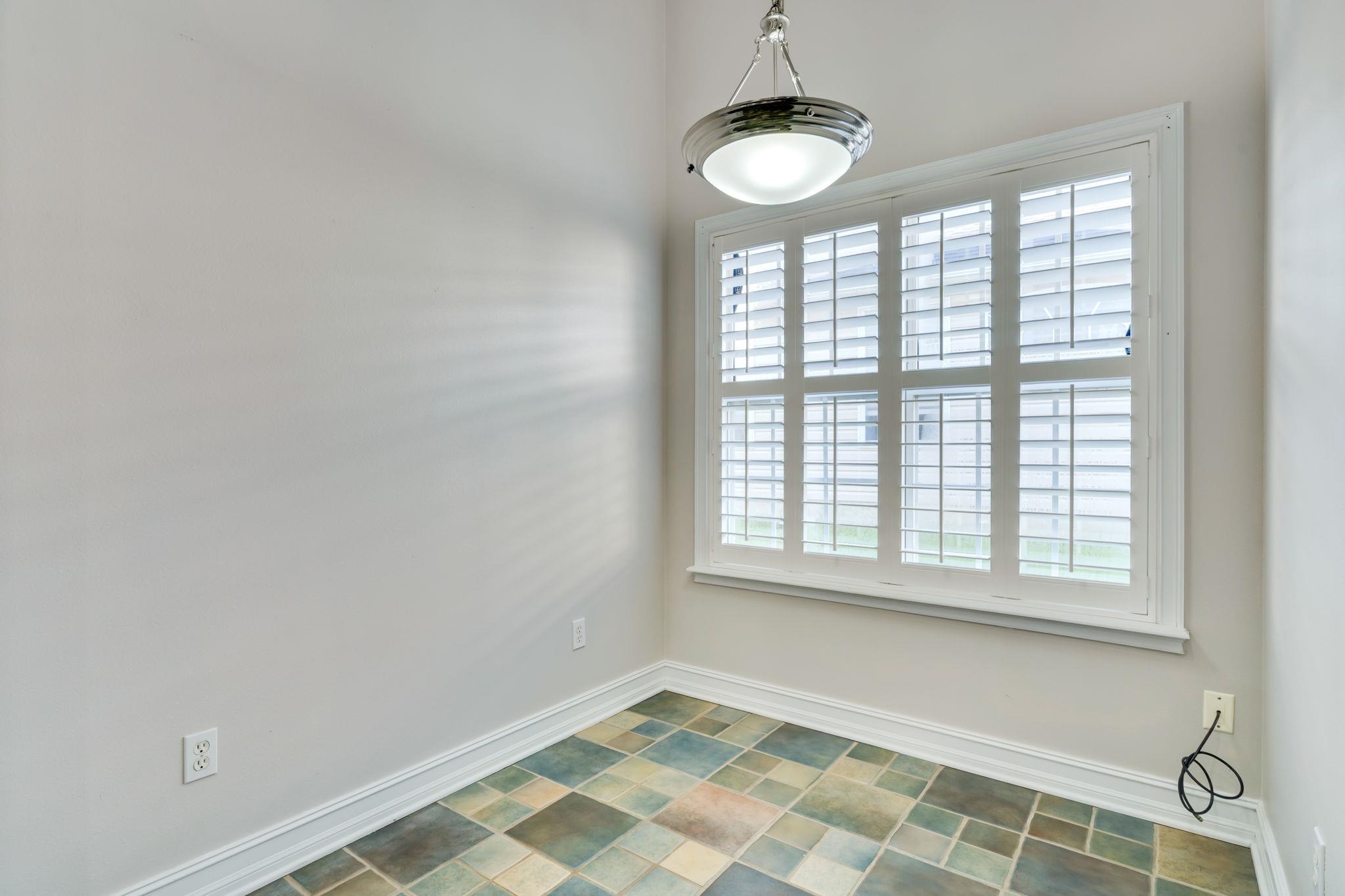 4886 Heritage Park Boulevard