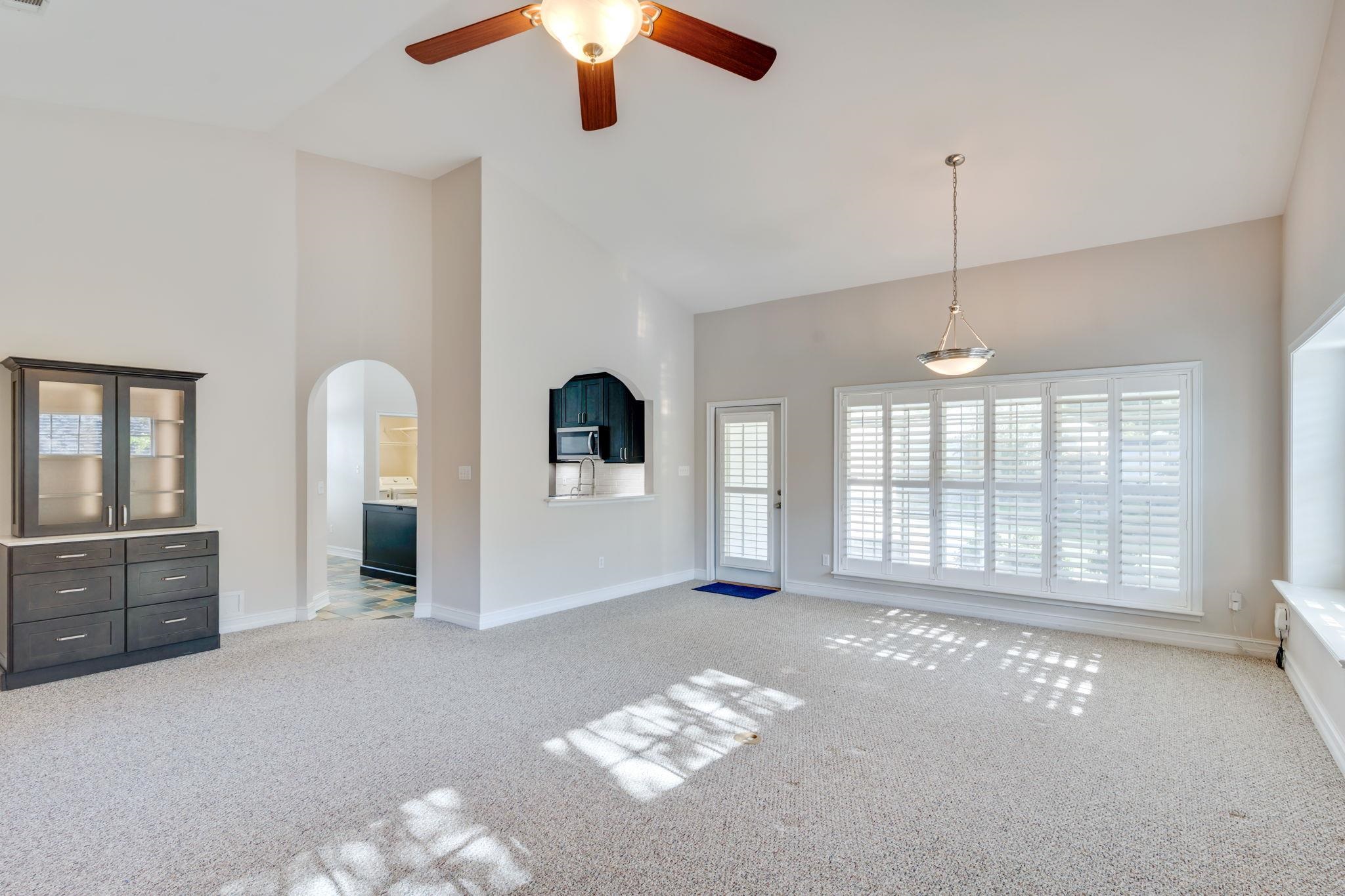 4886 Heritage Park Boulevard