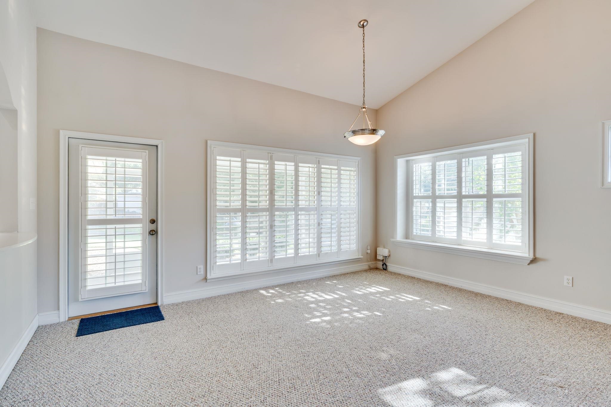 4886 Heritage Park Boulevard