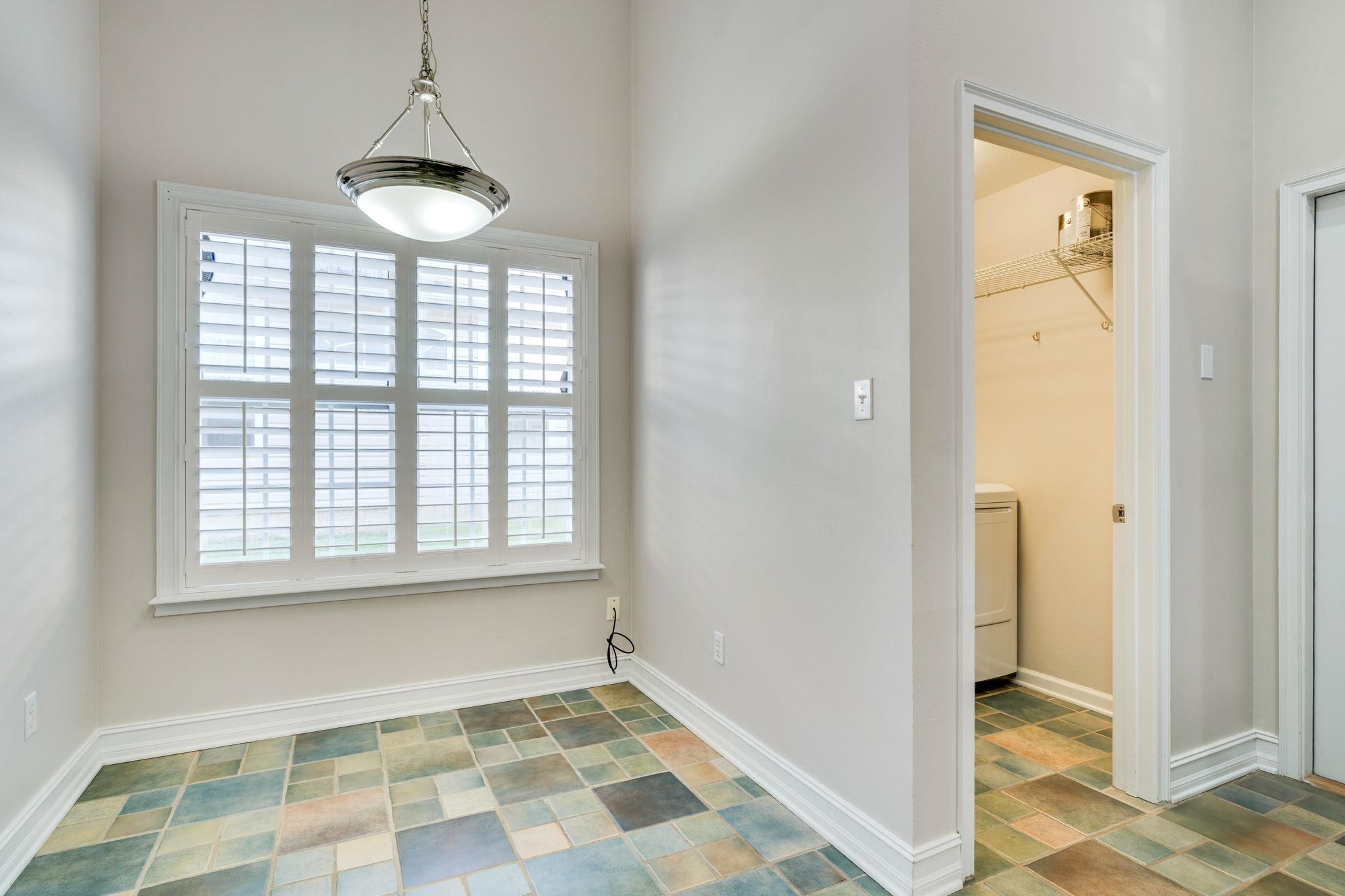 4886 Heritage Park Boulevard