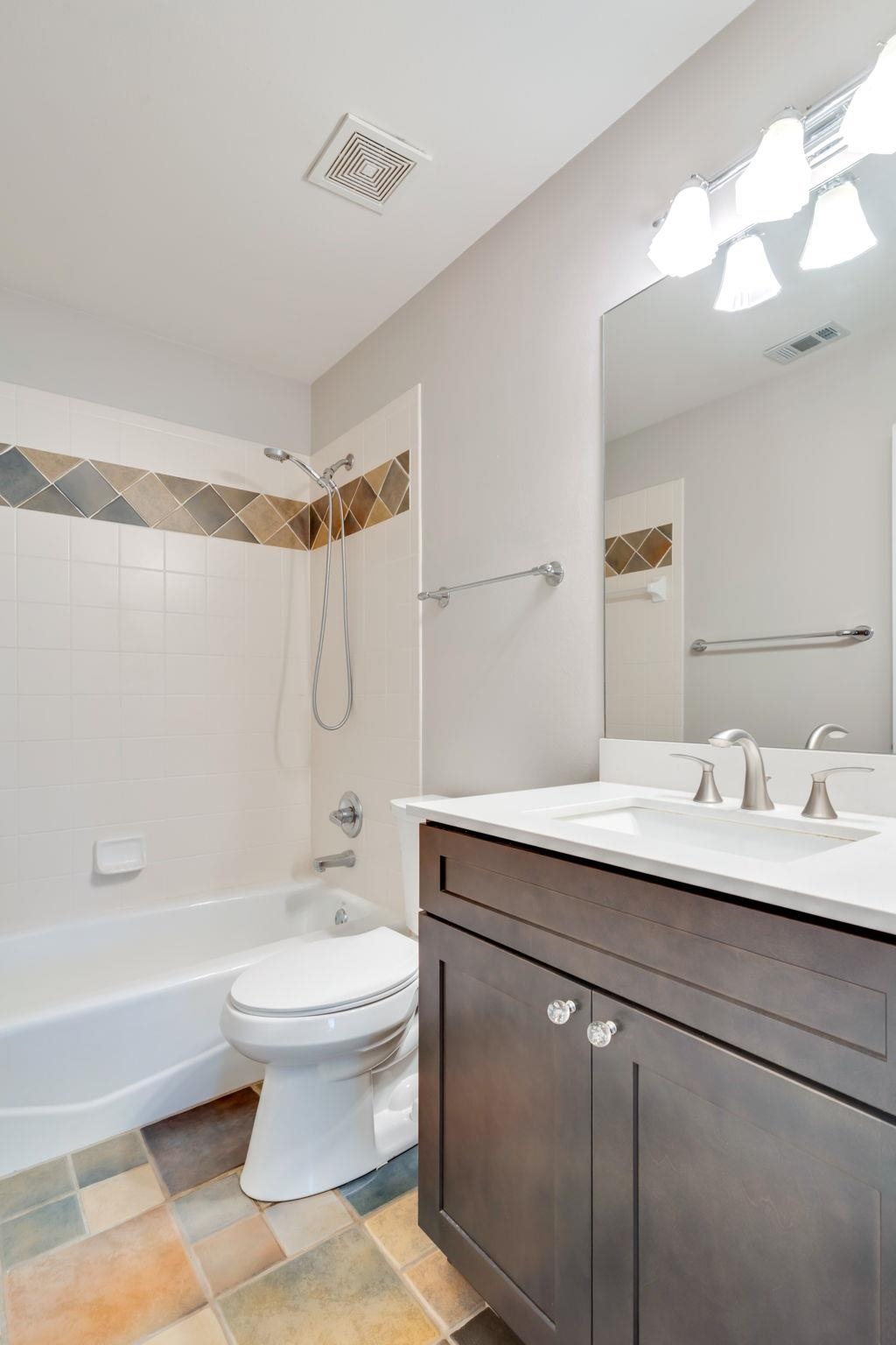 4886 Heritage Park Boulevard