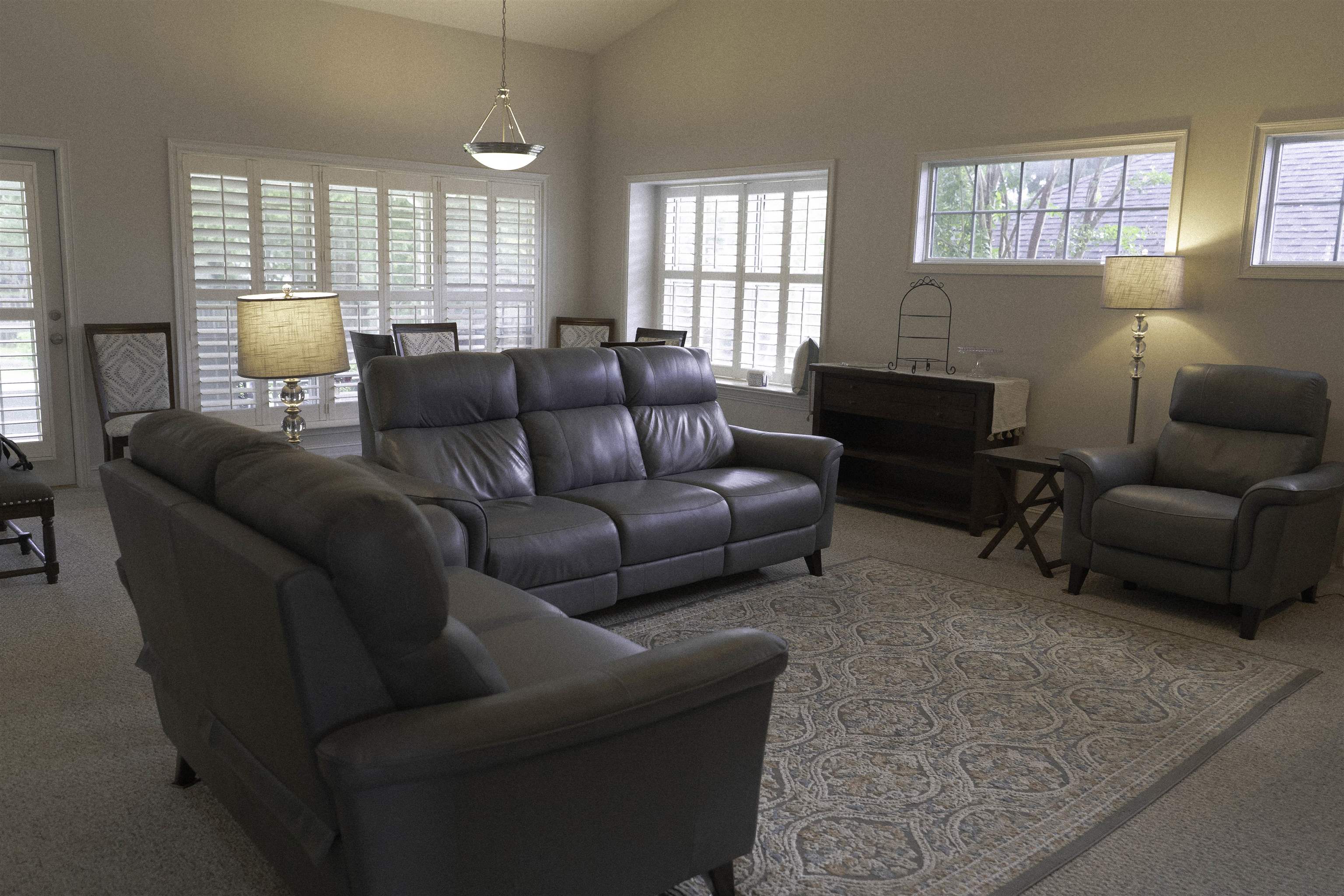 4886 Heritage Park Boulevard