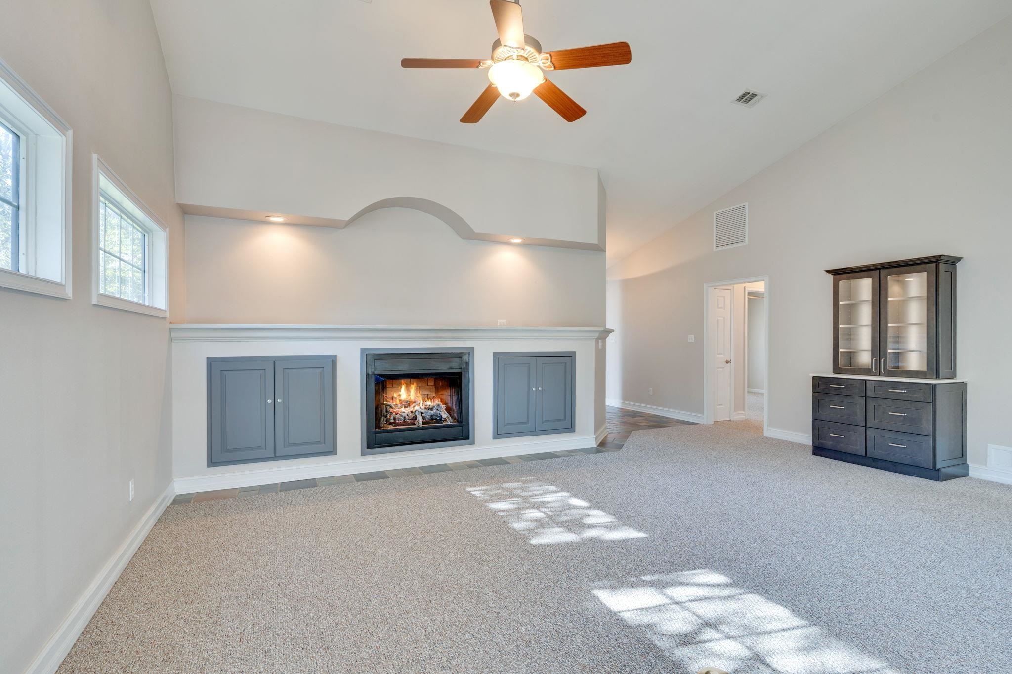 4886 Heritage Park Boulevard