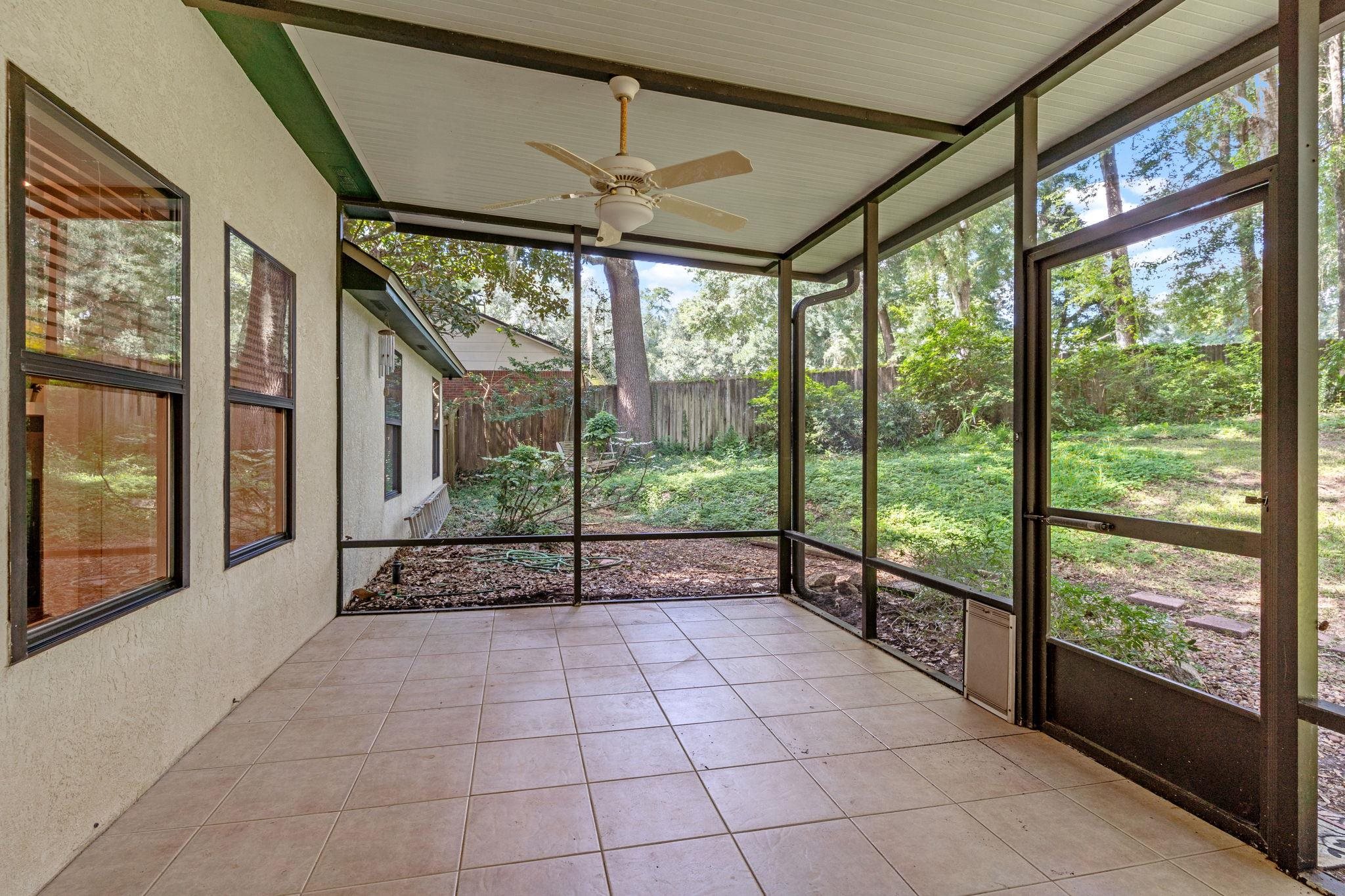 3909 Royal Oaks Drive