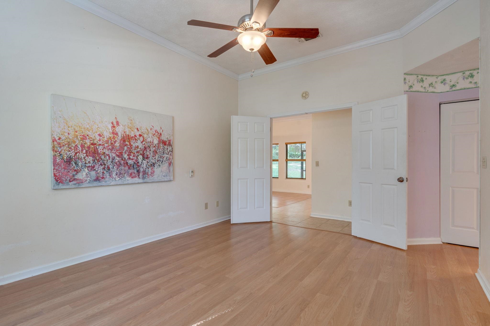 3909 Royal Oaks Drive