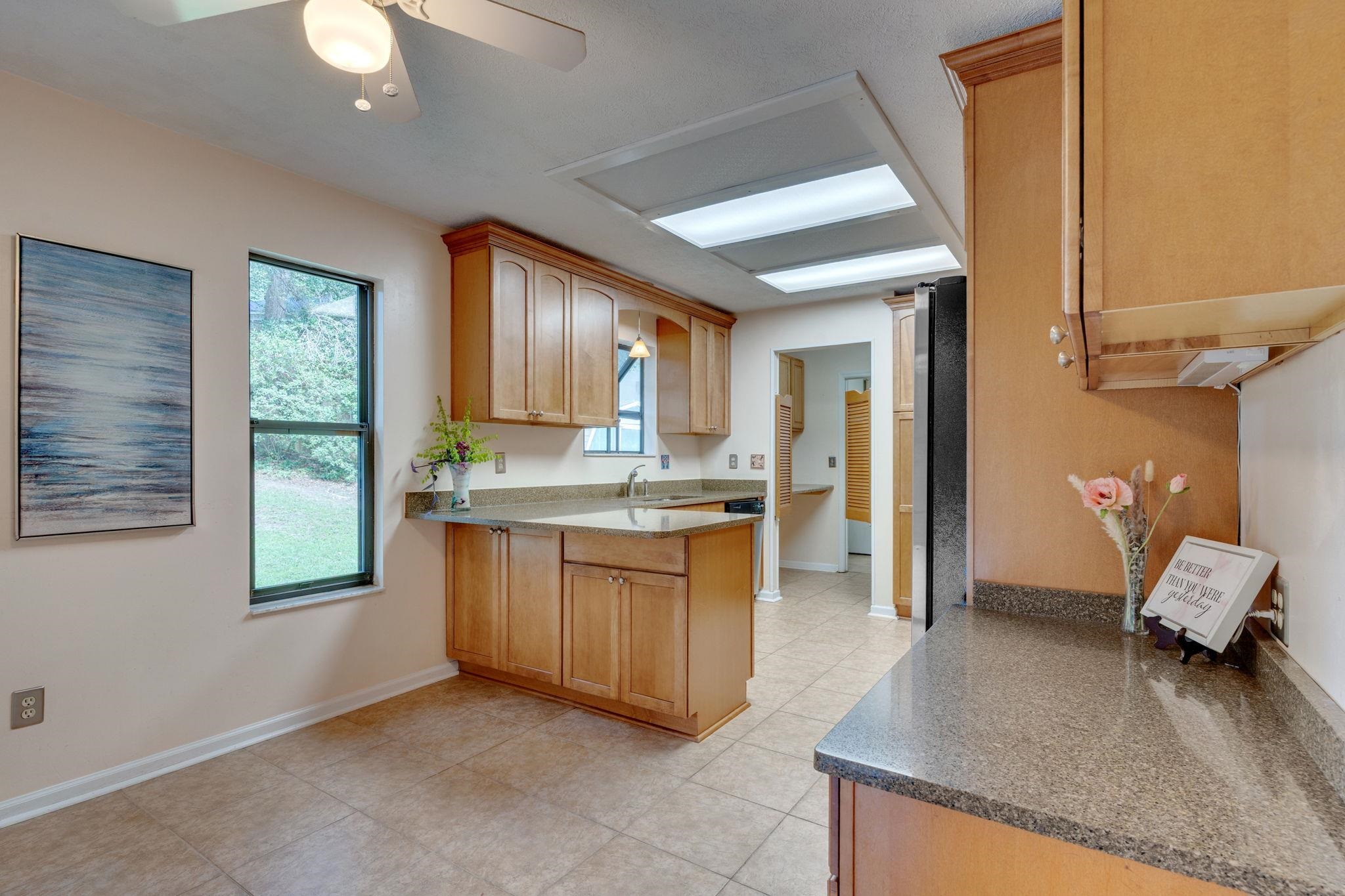 3909 Royal Oaks Drive