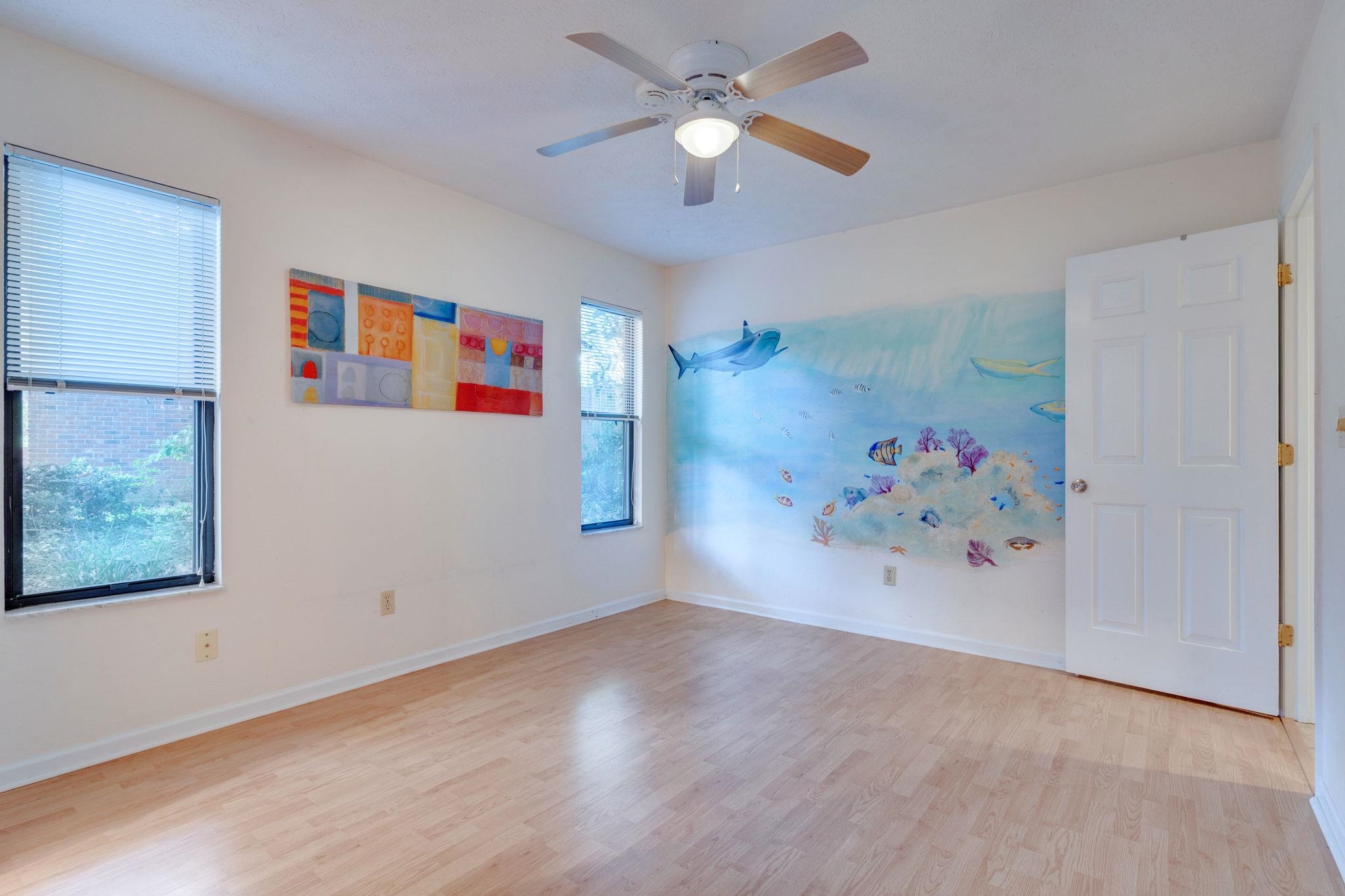 3909 Royal Oaks Drive