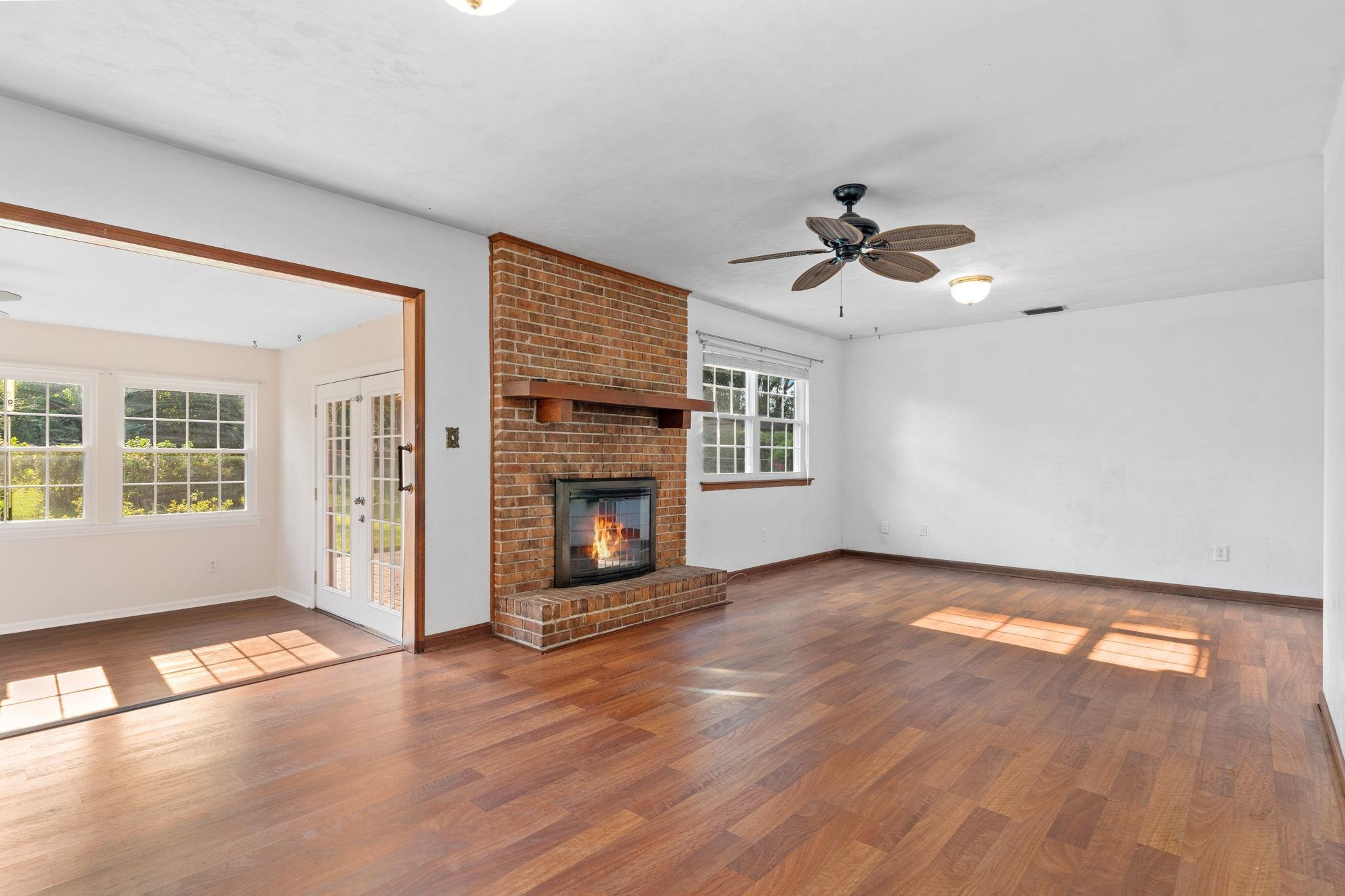 4905 Vernon Road