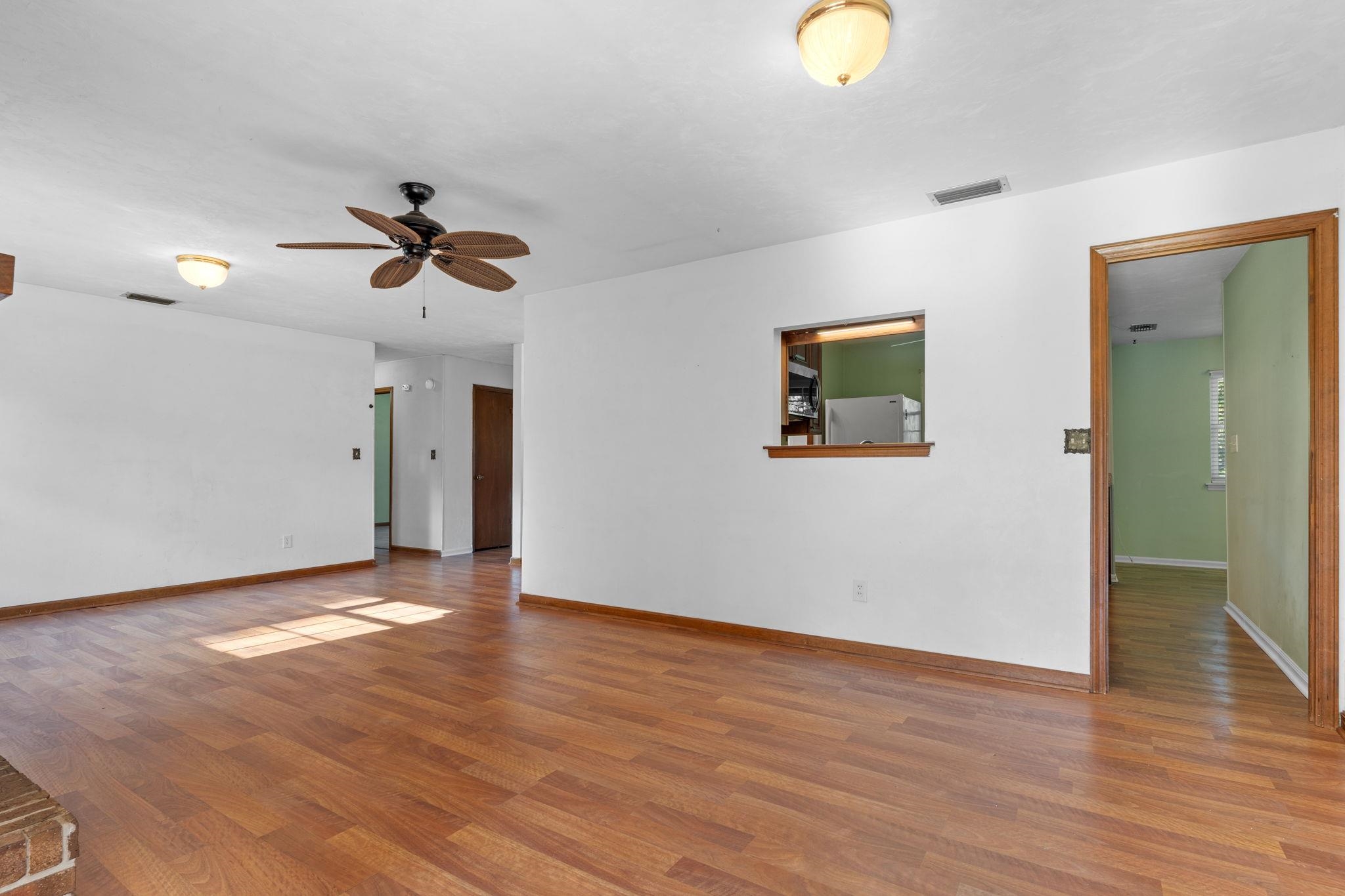 4905 Vernon Road